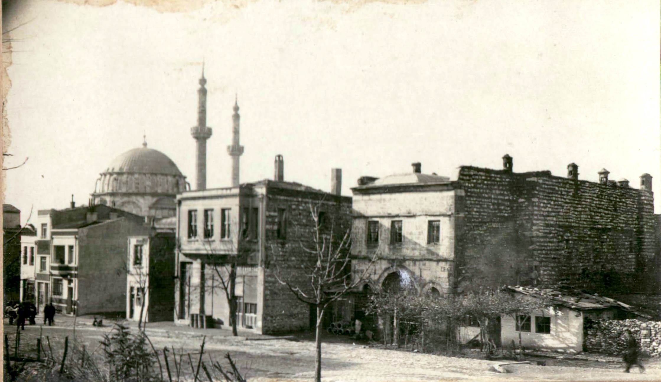 Taş Han ve Laleli Camii