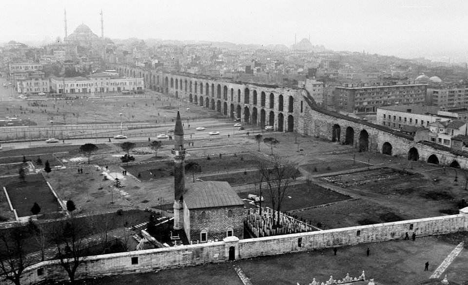 Şehzade Camii Minaresinden Bozdoğan Kemeri’ne Bakış