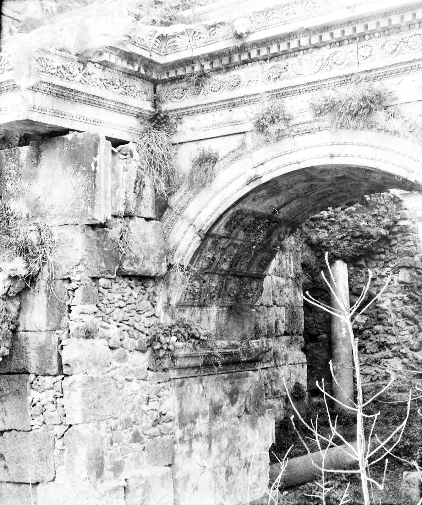 Hadrian Kapısı Köşe Detayı