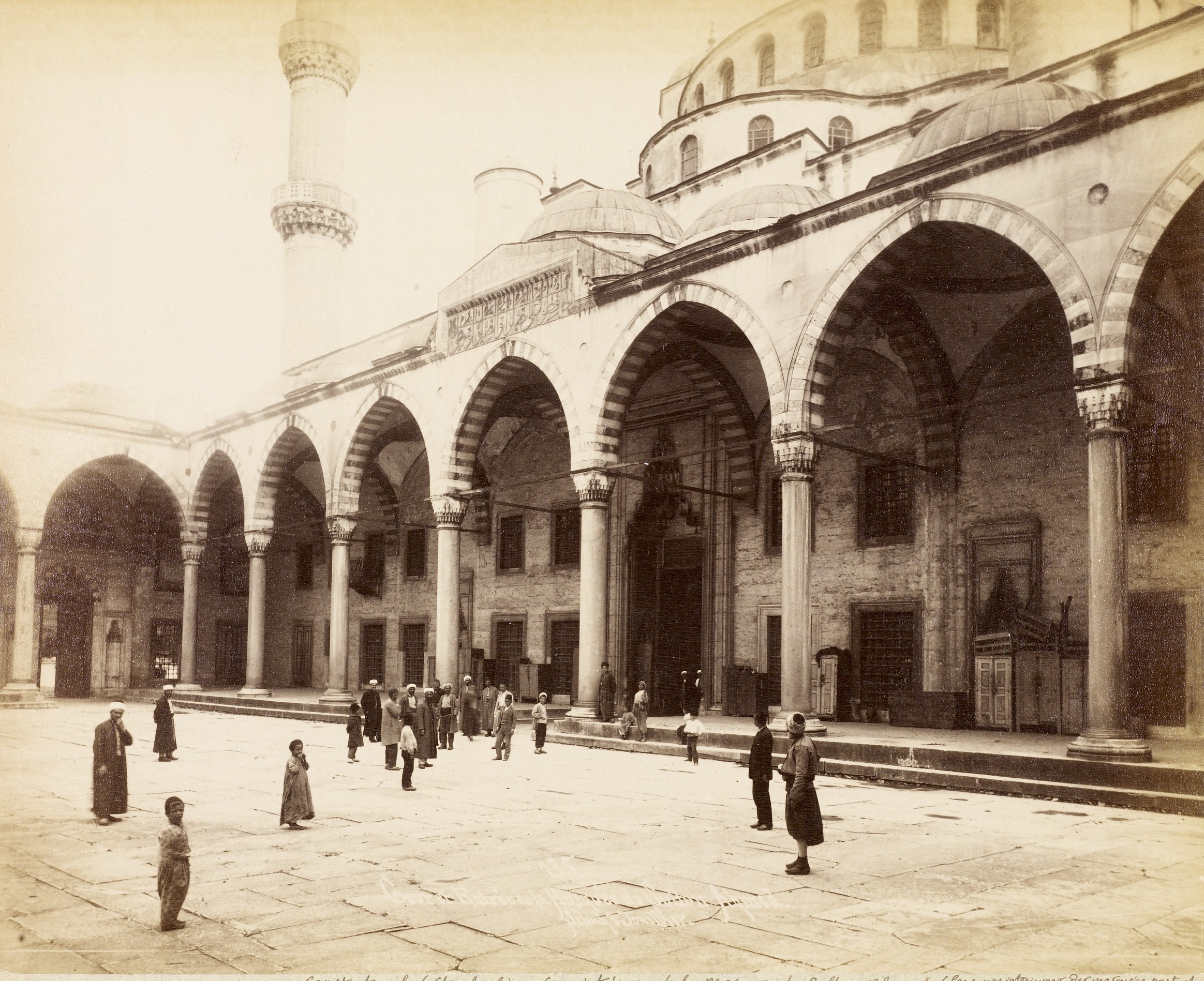 Sultan Ahmet Camii Avlusu