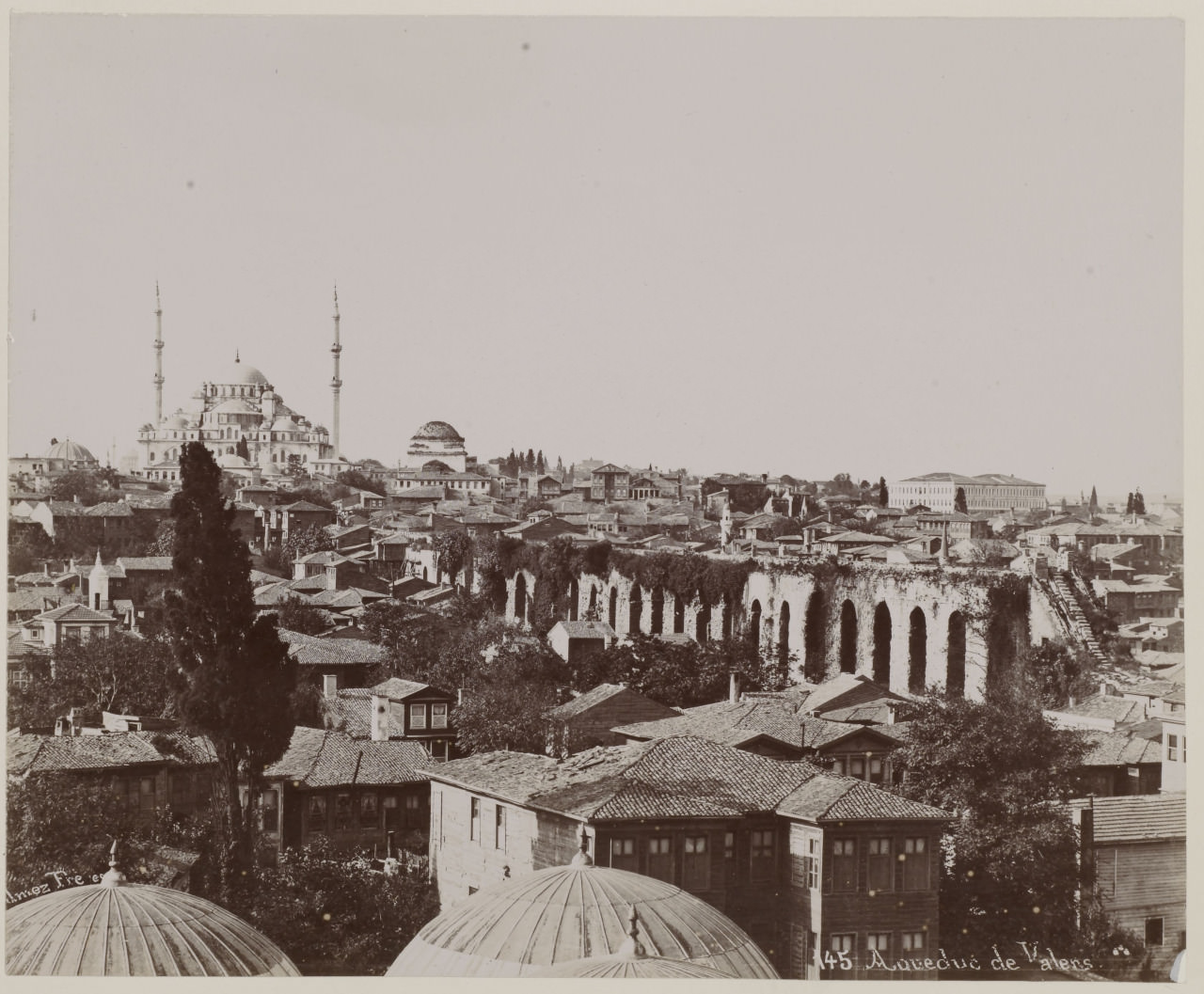 Şehzade Camii Minaresinden Bozdoğan Kemeri’ne Bakış