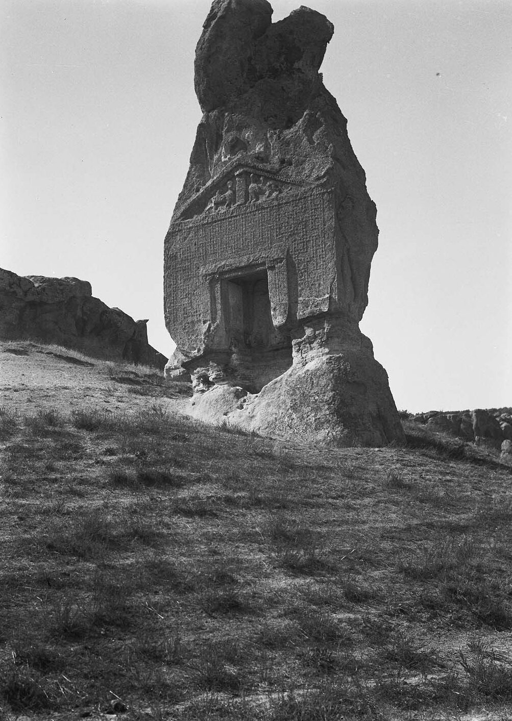 Aslankaya Anıtı