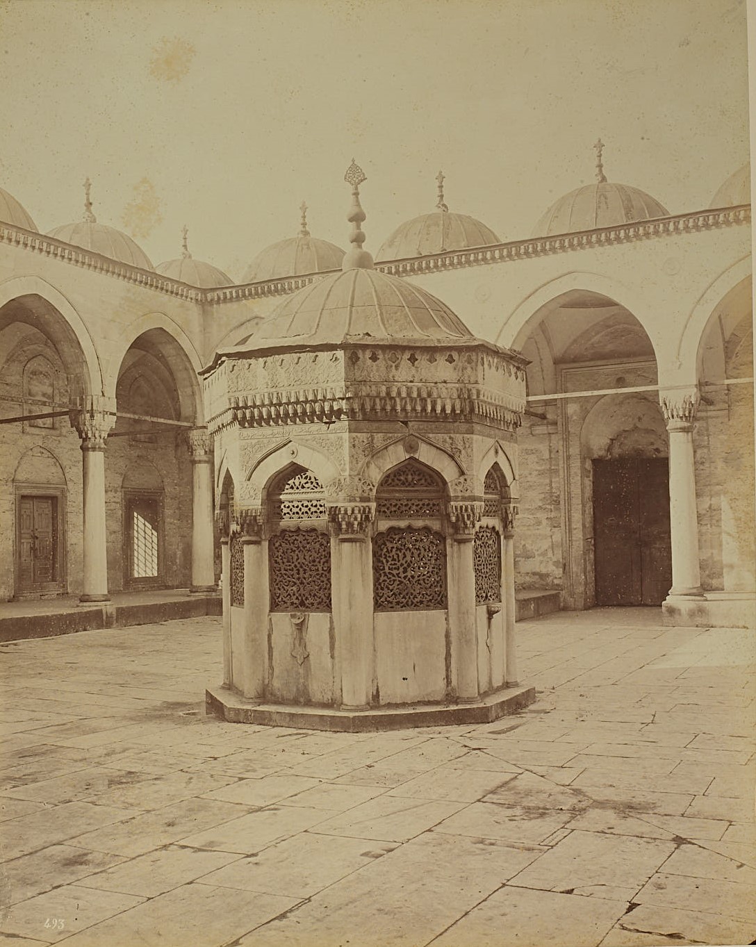Yeni Cami Şadırvanı
