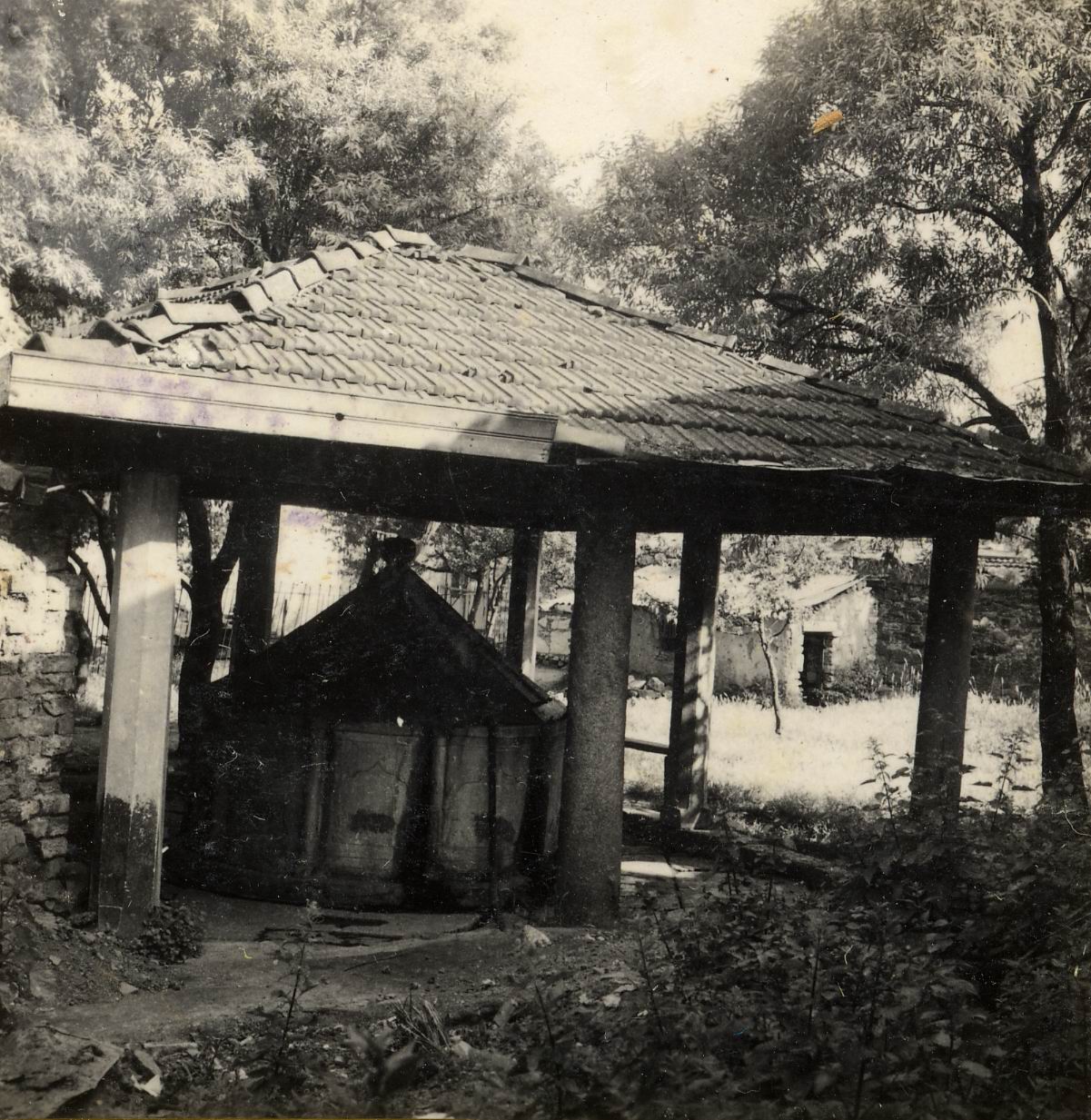 Haşimi Emir Osman Camii Şadırvanı