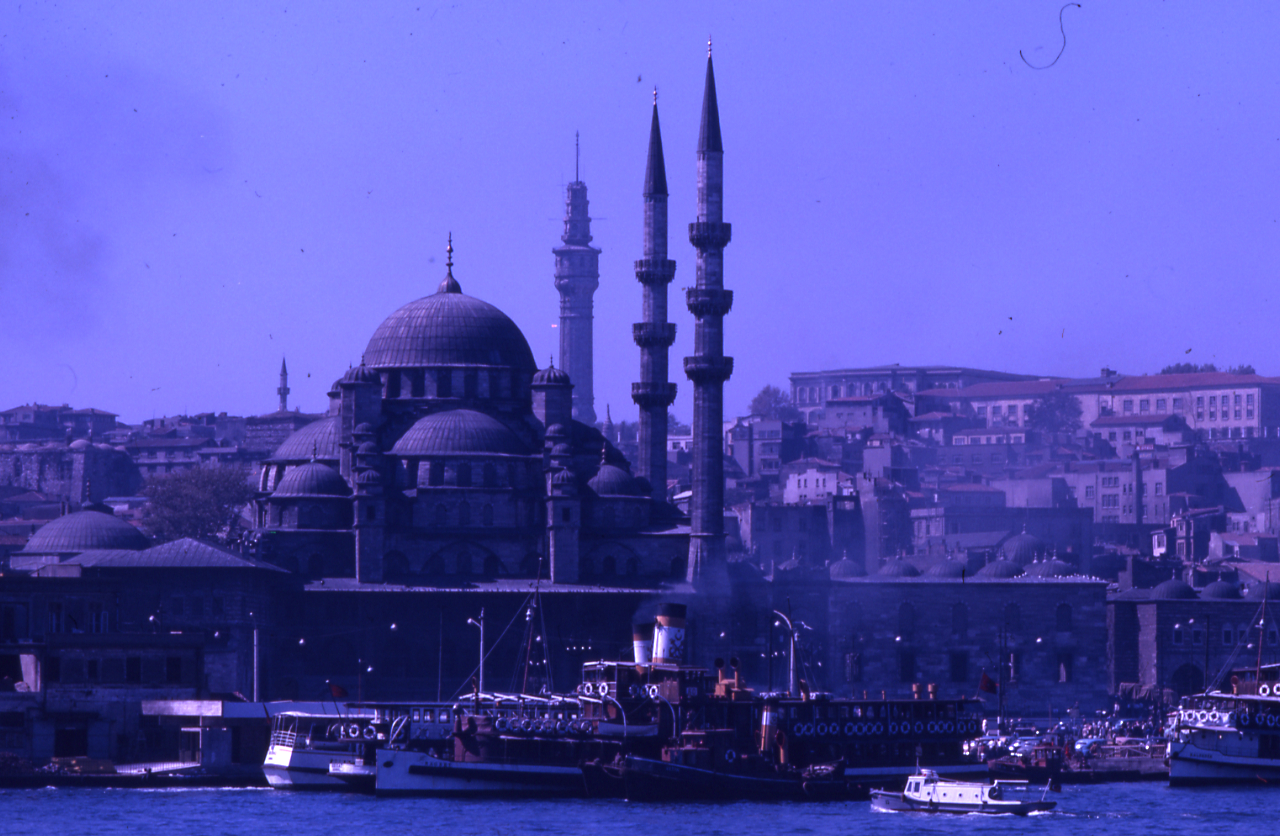 Yeni Cami ve Beyazıt Kulesi