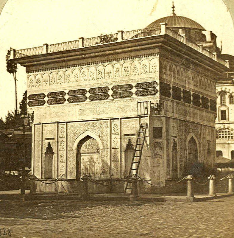 Tophane Meydan Çeşmesi