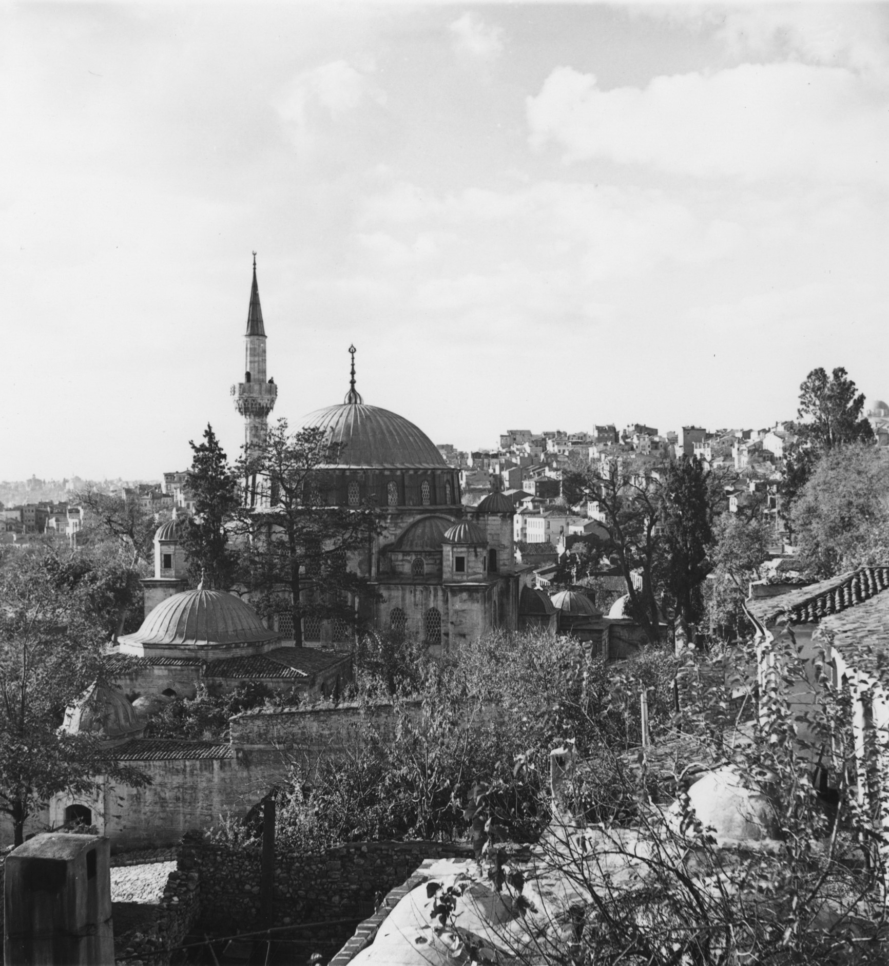 Üçler Hamamı ve Sokullu Mehmet Paşa Camii