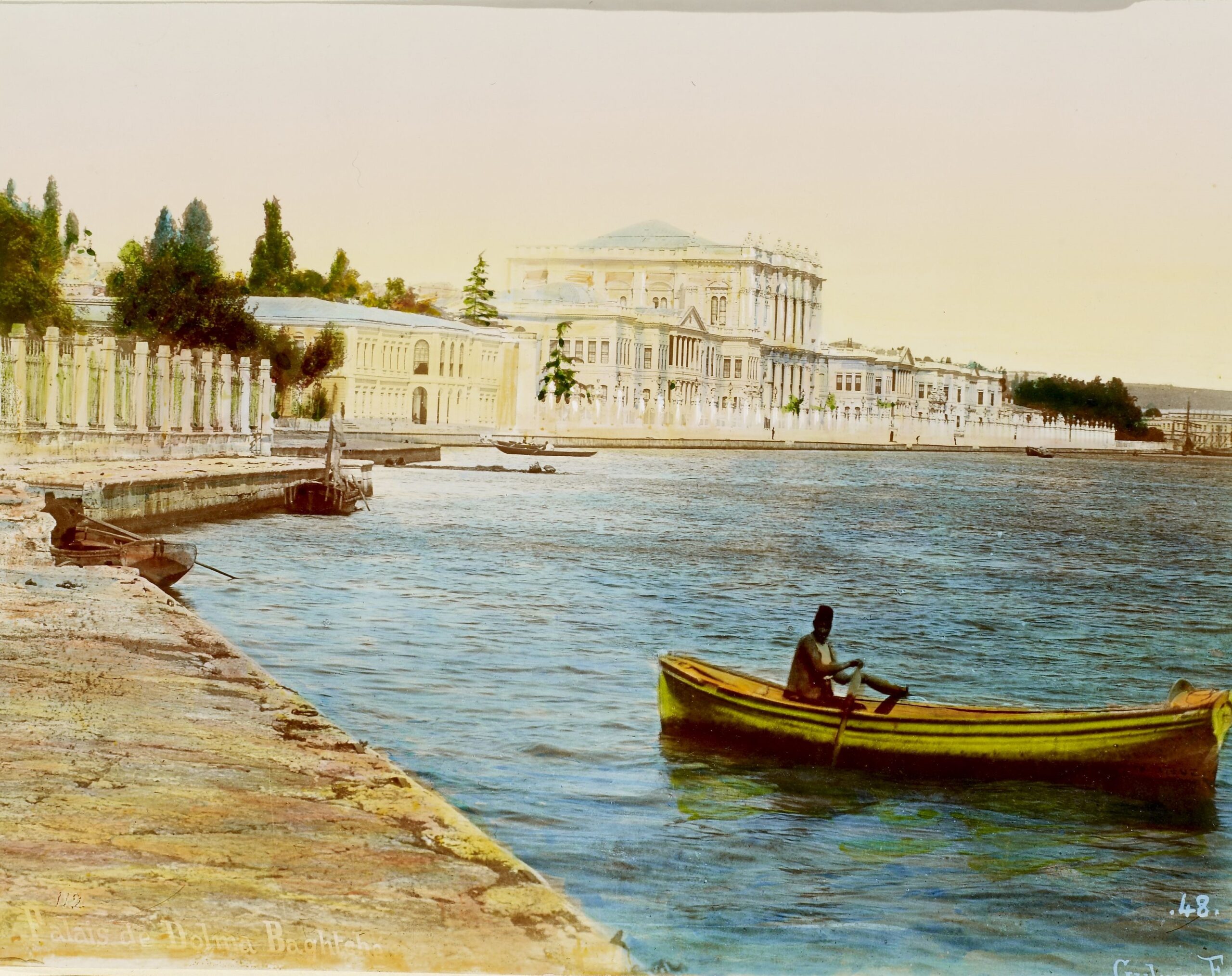 Dolmabahçe Sarayı