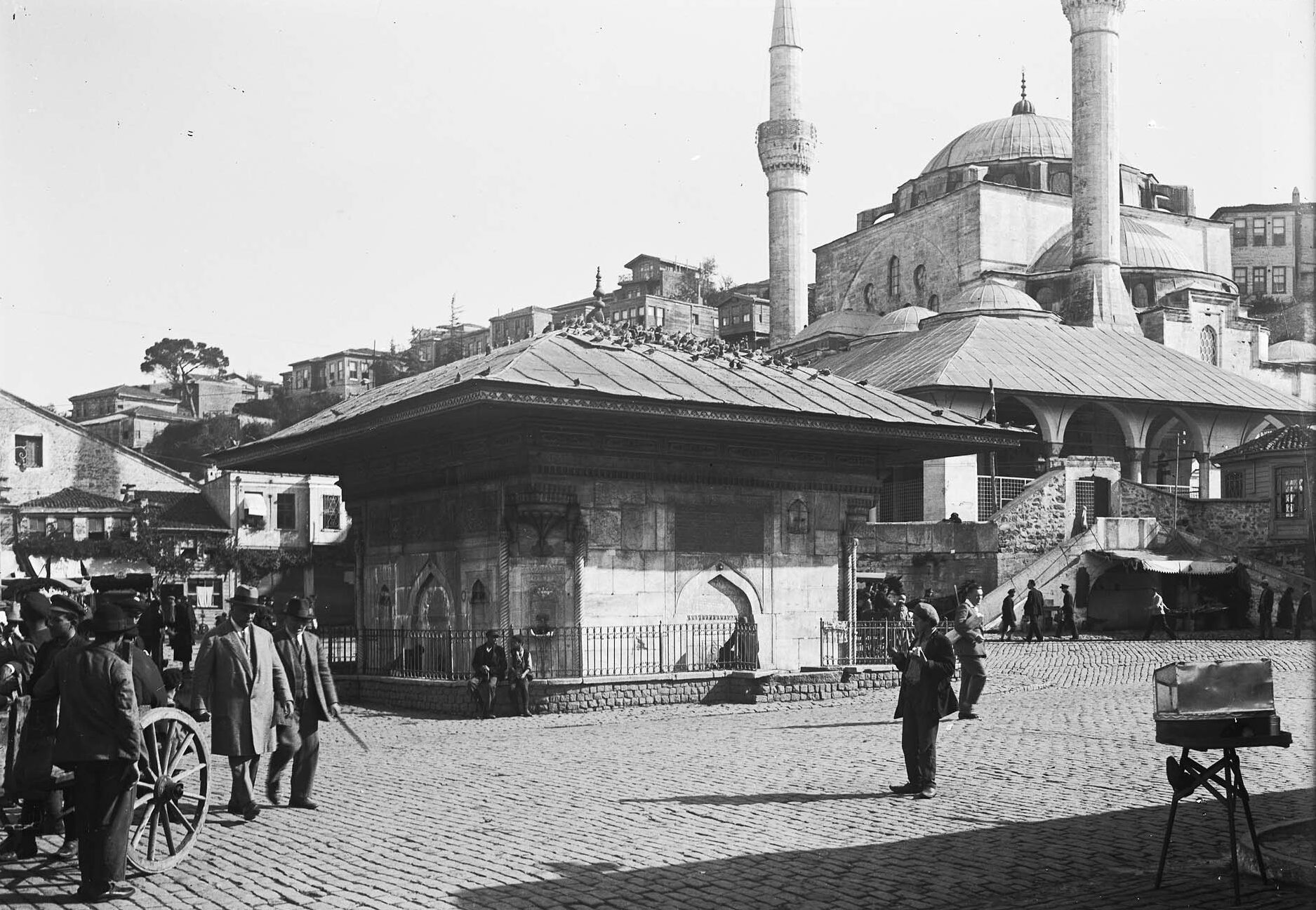 III. Ahmet Çeşmesi ve Üsküdar Mihrimah Sultan Camii