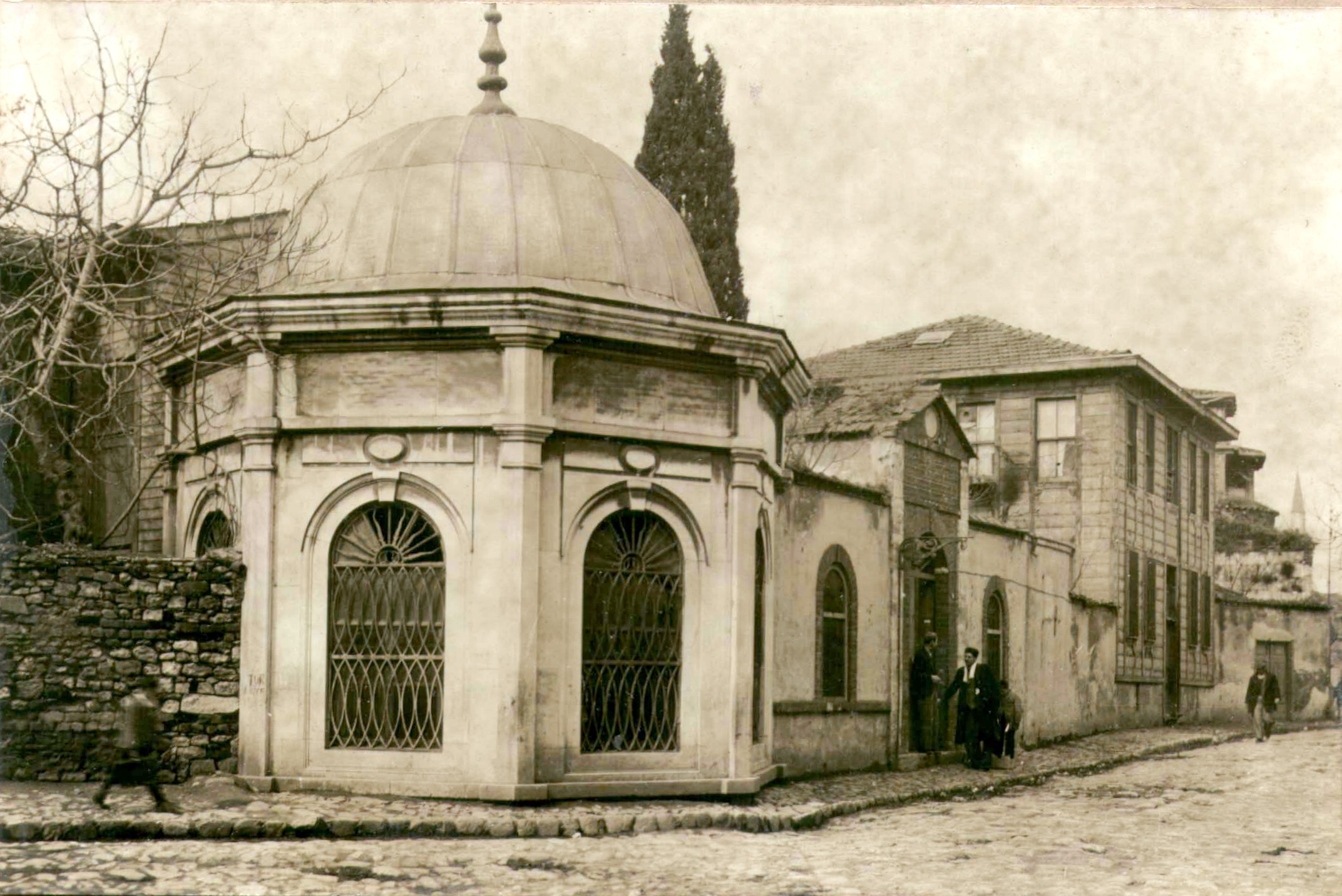 Emir Buhari Tekkesi