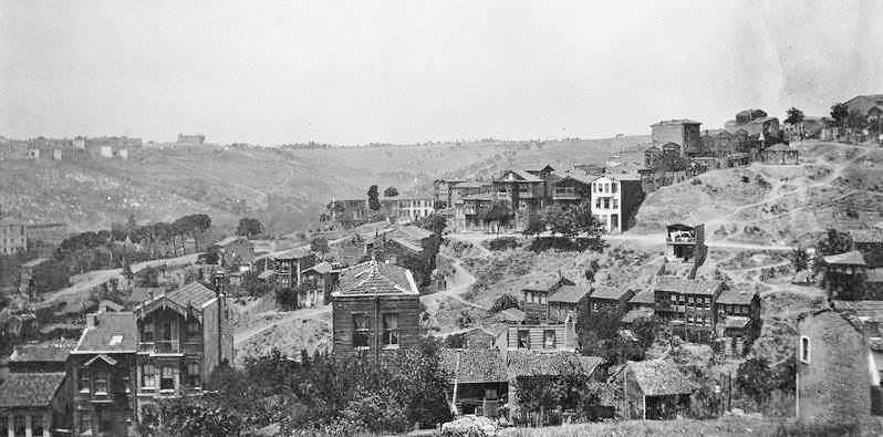 Asmalı Hamam Sokak’tan Ortabayır Sokak ve Çevresi