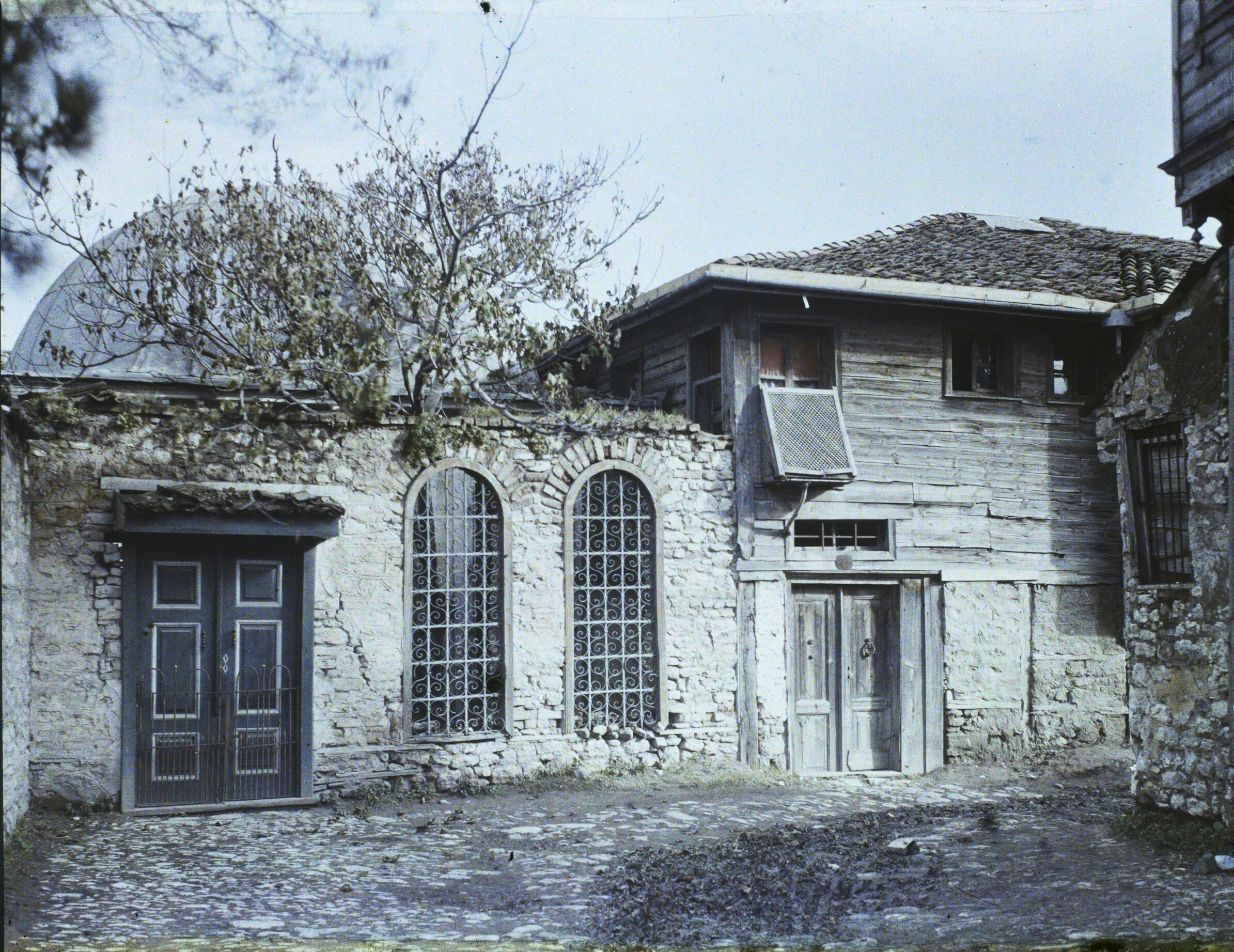 Seyyid Ahmet İzzet Efendi Türbesi (?)