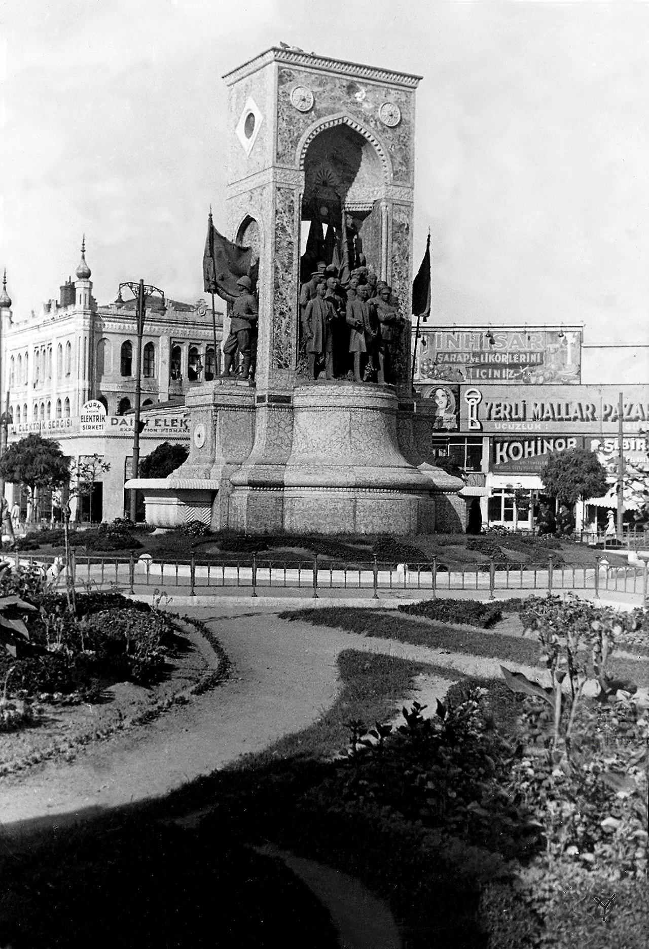 Taksim Republic Monument