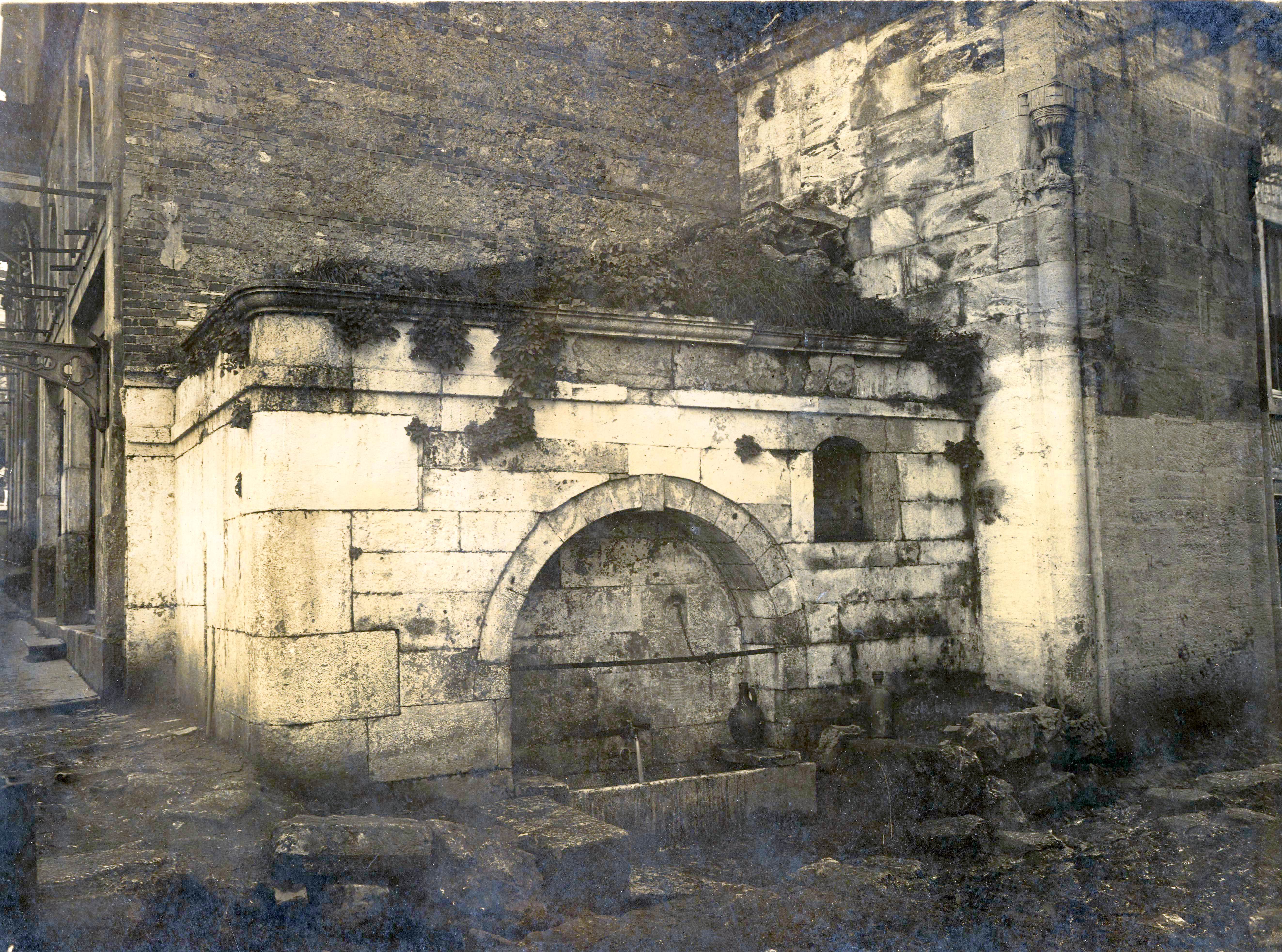 Sokullu Mehmet Paşa Camii Çeşmesi