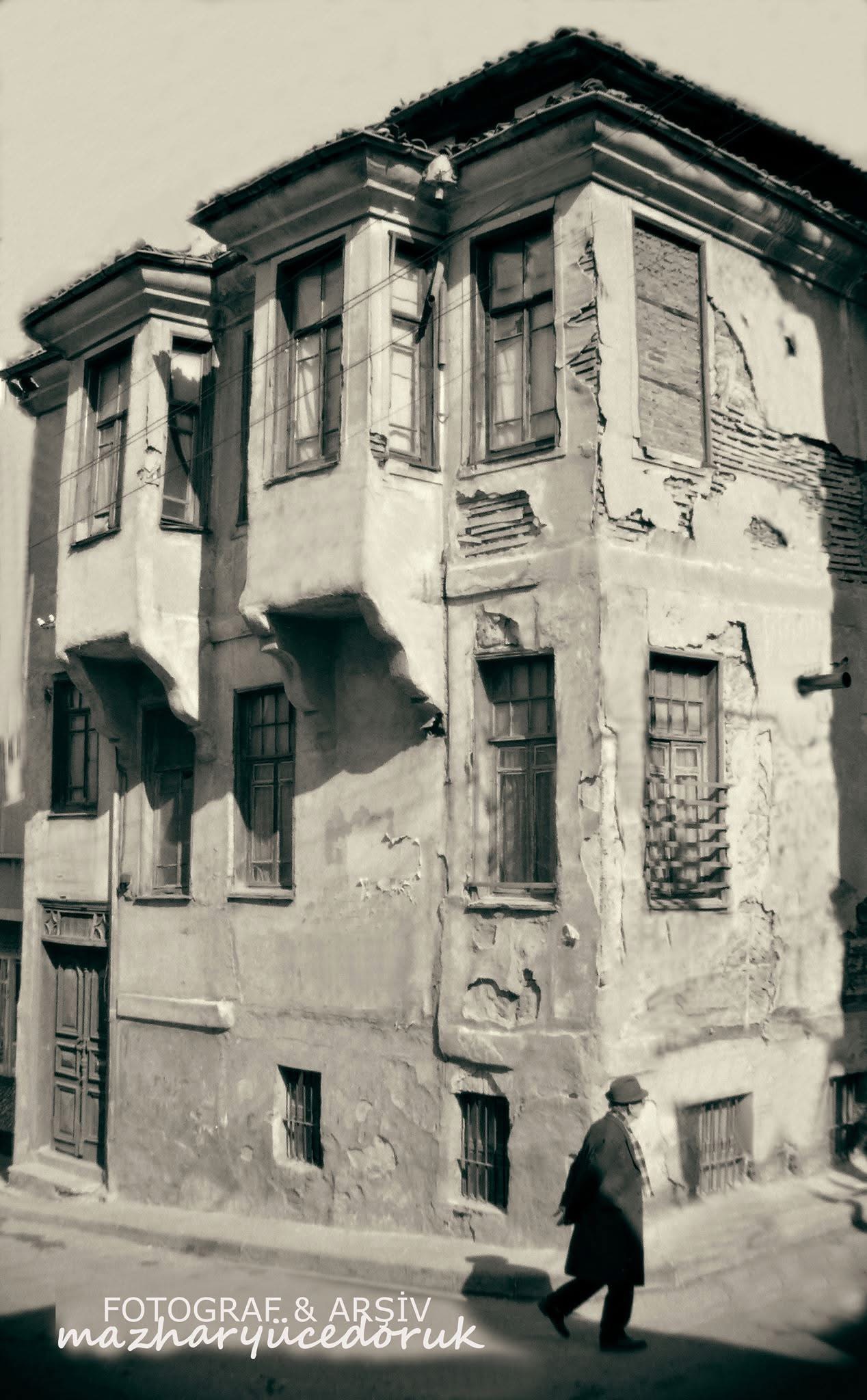 Mahkeme Hamamı Karşısı, Tarihi Konak
