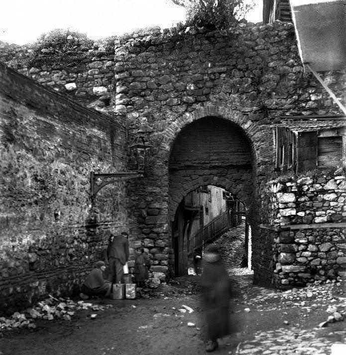 Galata’dan Harup Kapı