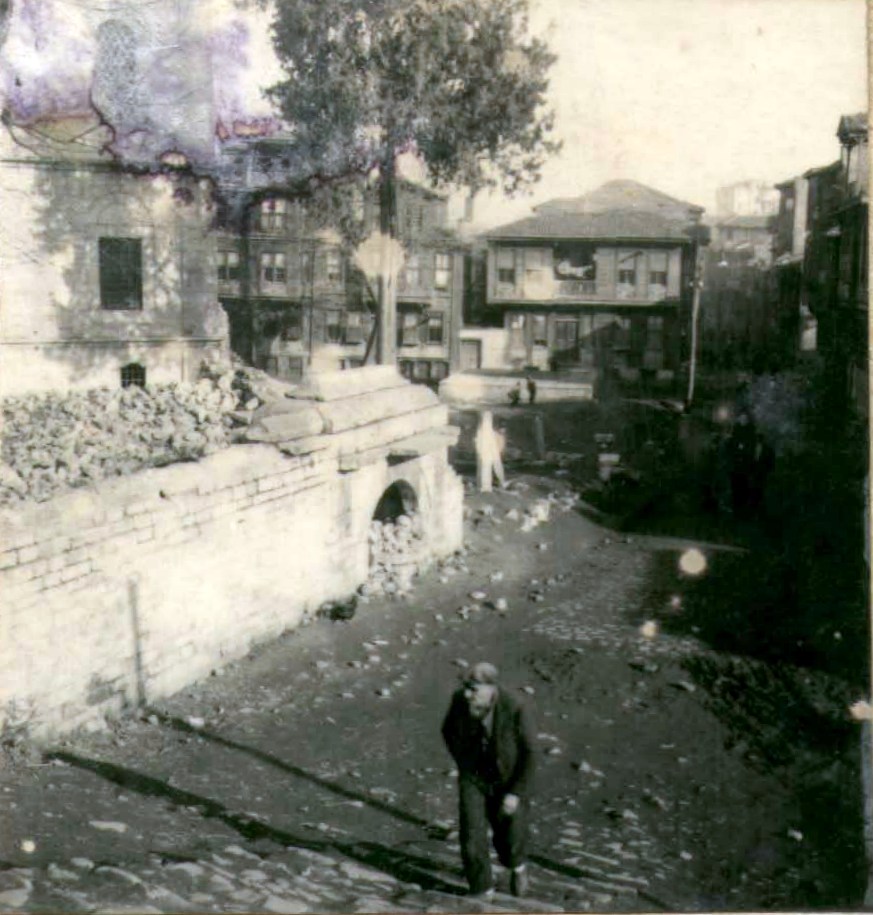 Hacı Kadın Caddesi