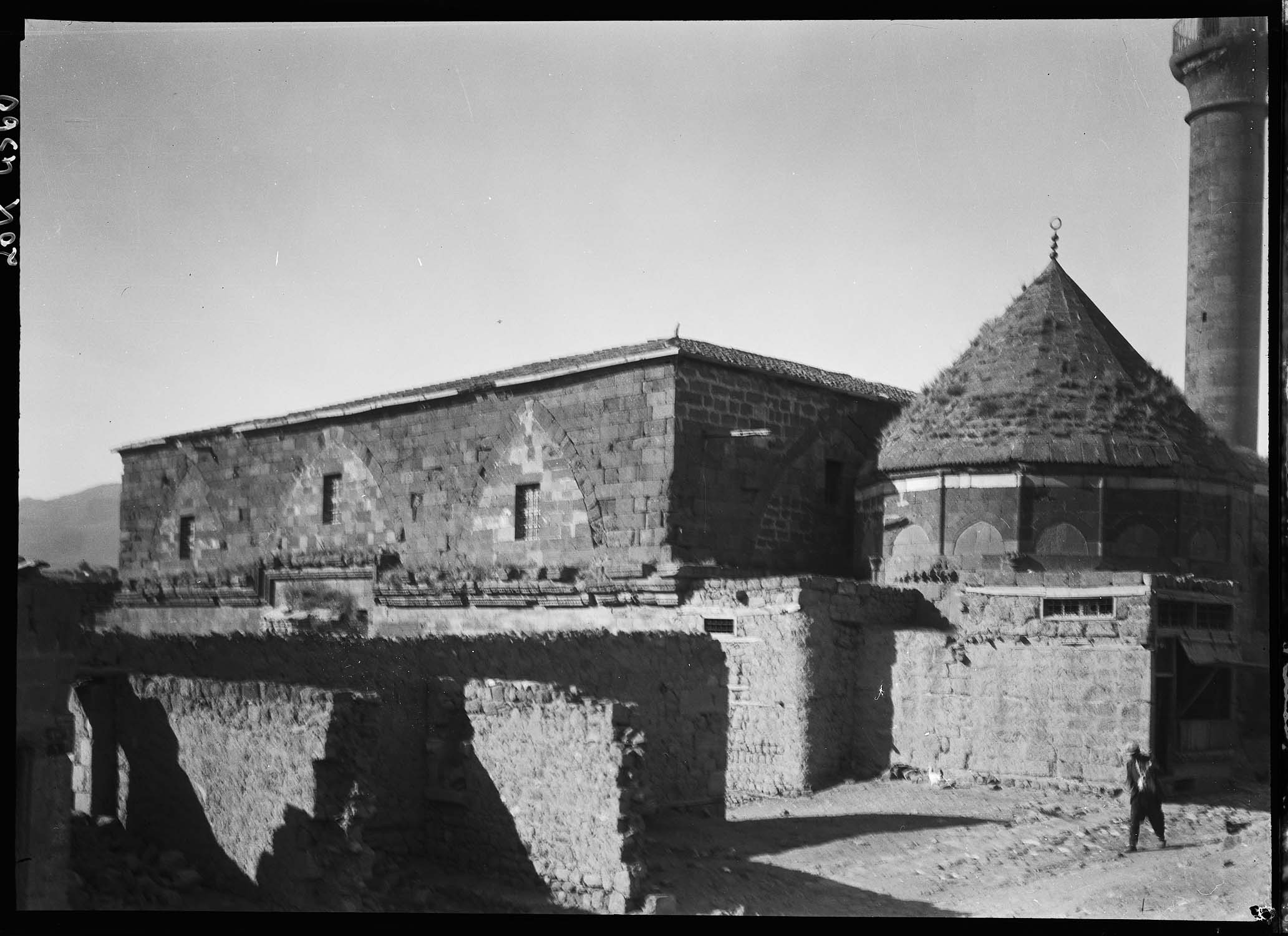 Niğde Sungur Bey Camii ve Kümbeti