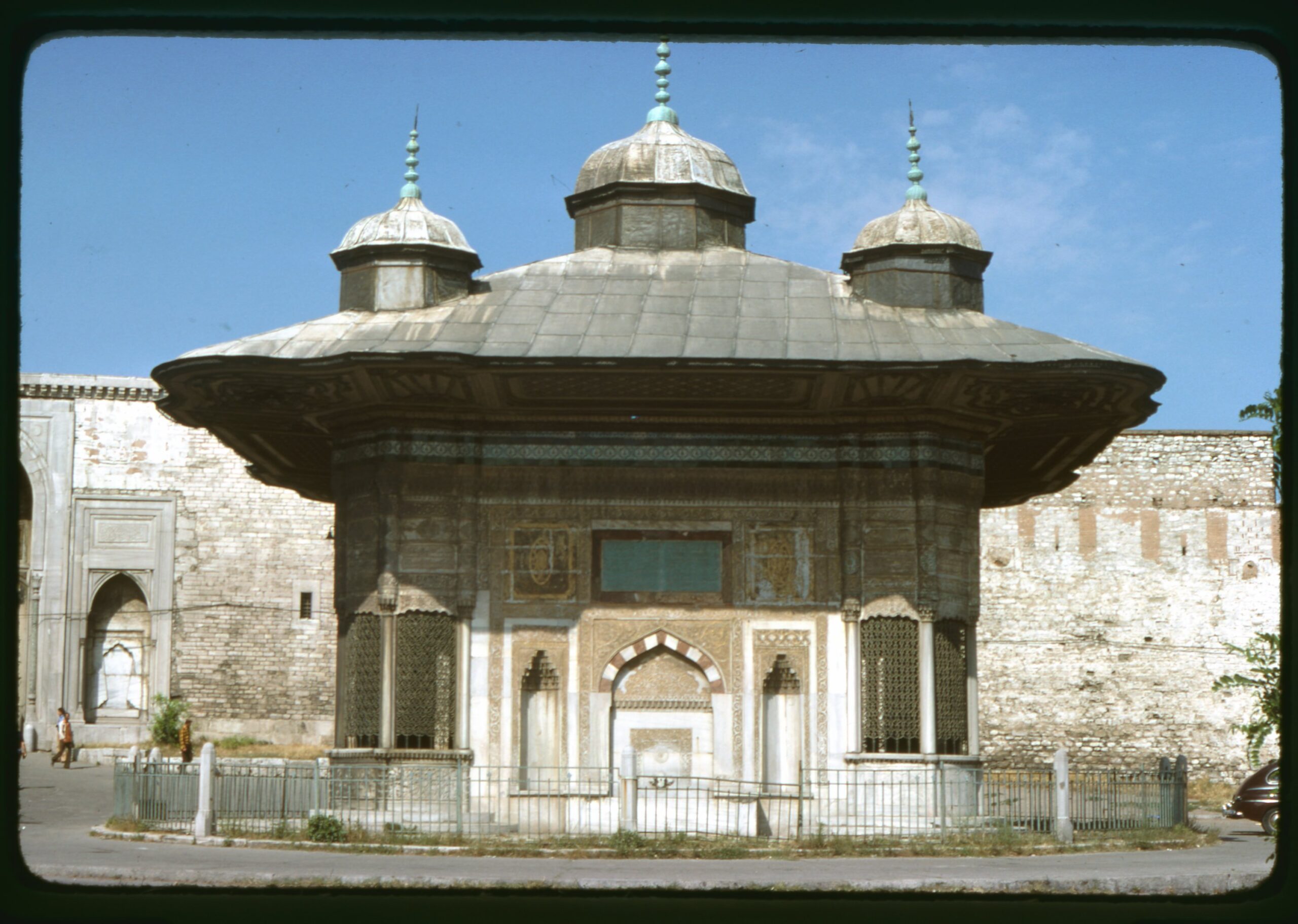 III. Ahmet Sebili ve Çeşmesi