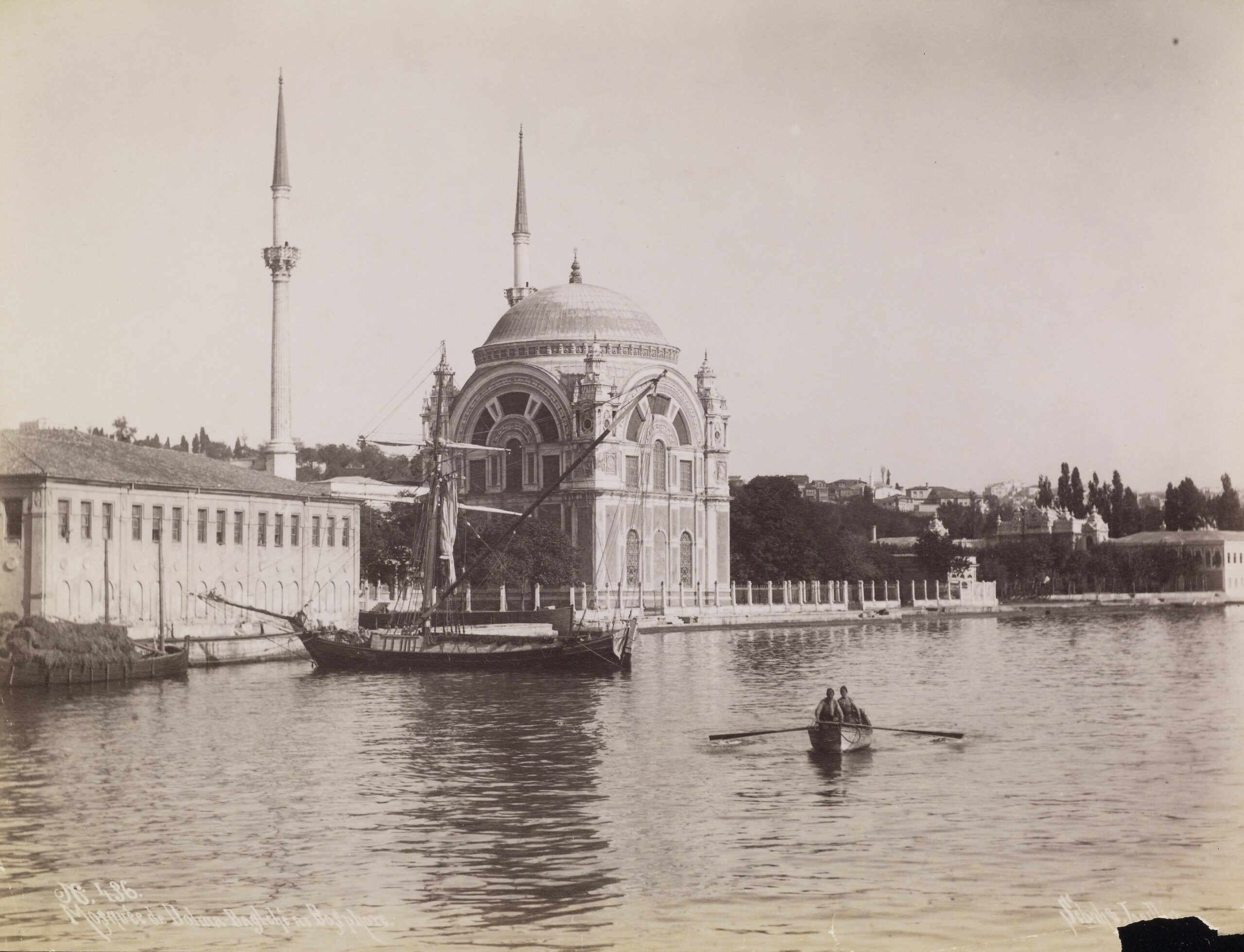 Dolmabahçe Camii