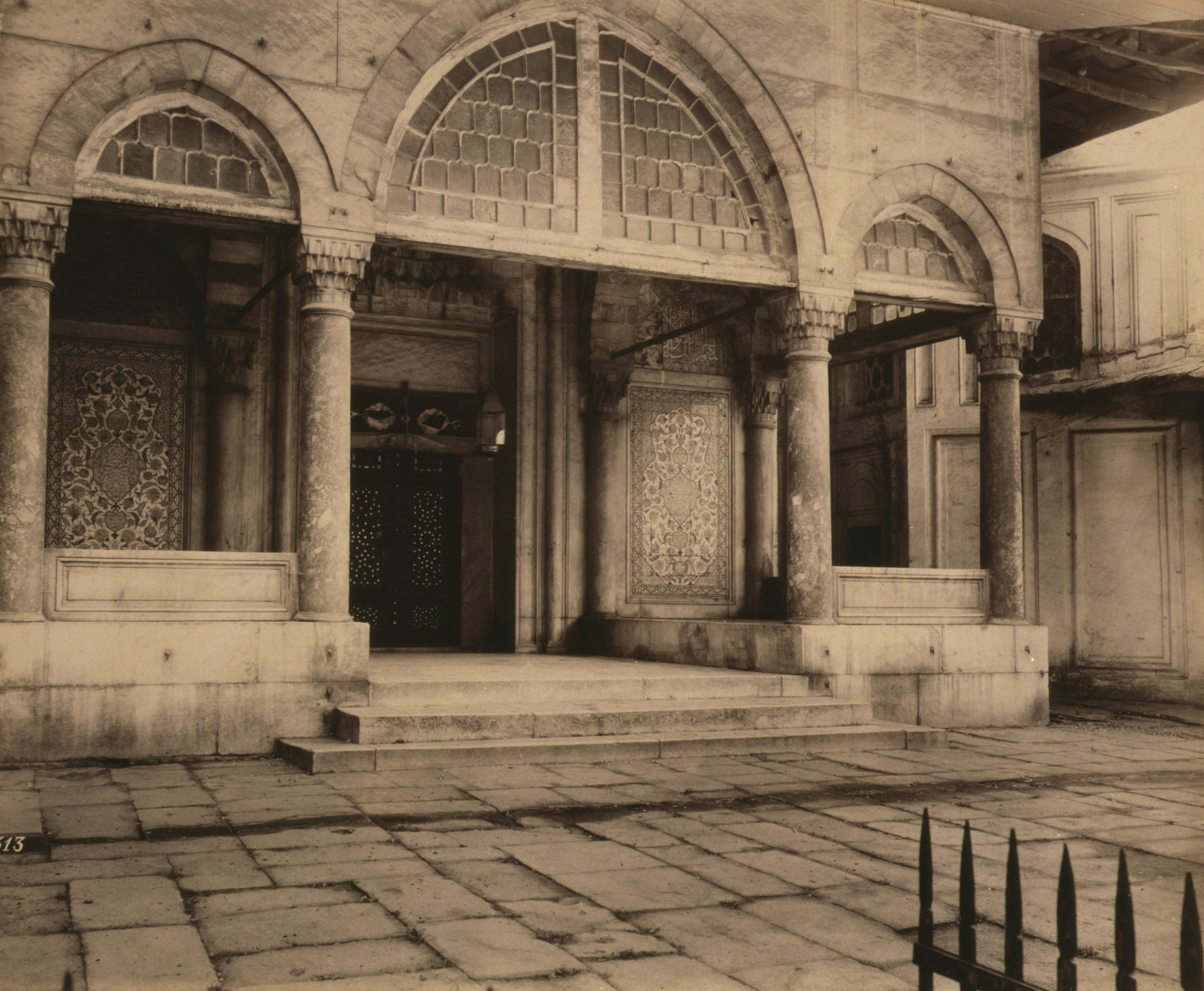 Sultan III. Murat Türbesi