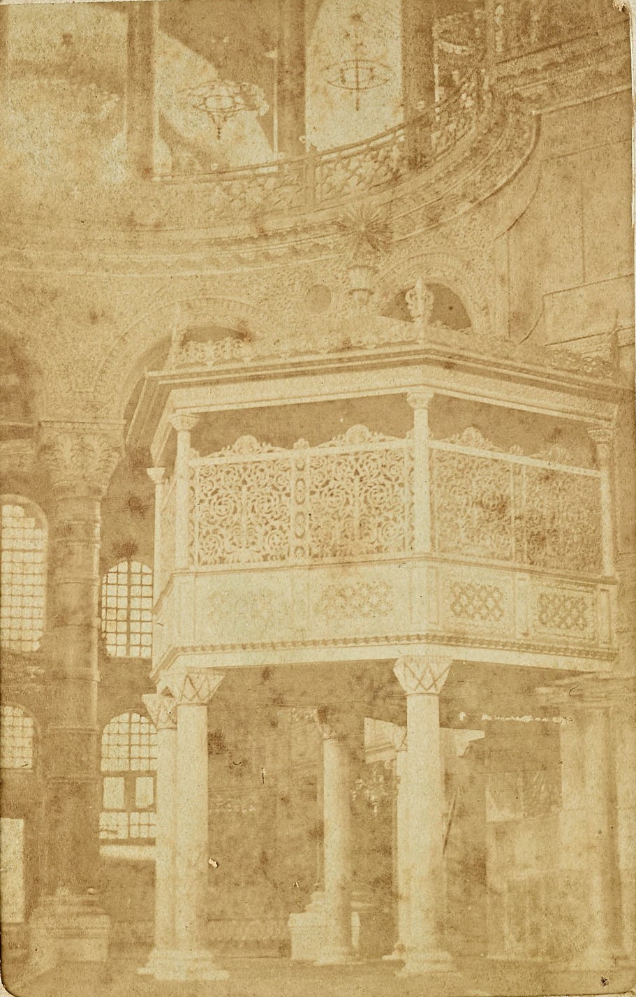 Ayasofya Camii İçinden Görünüm