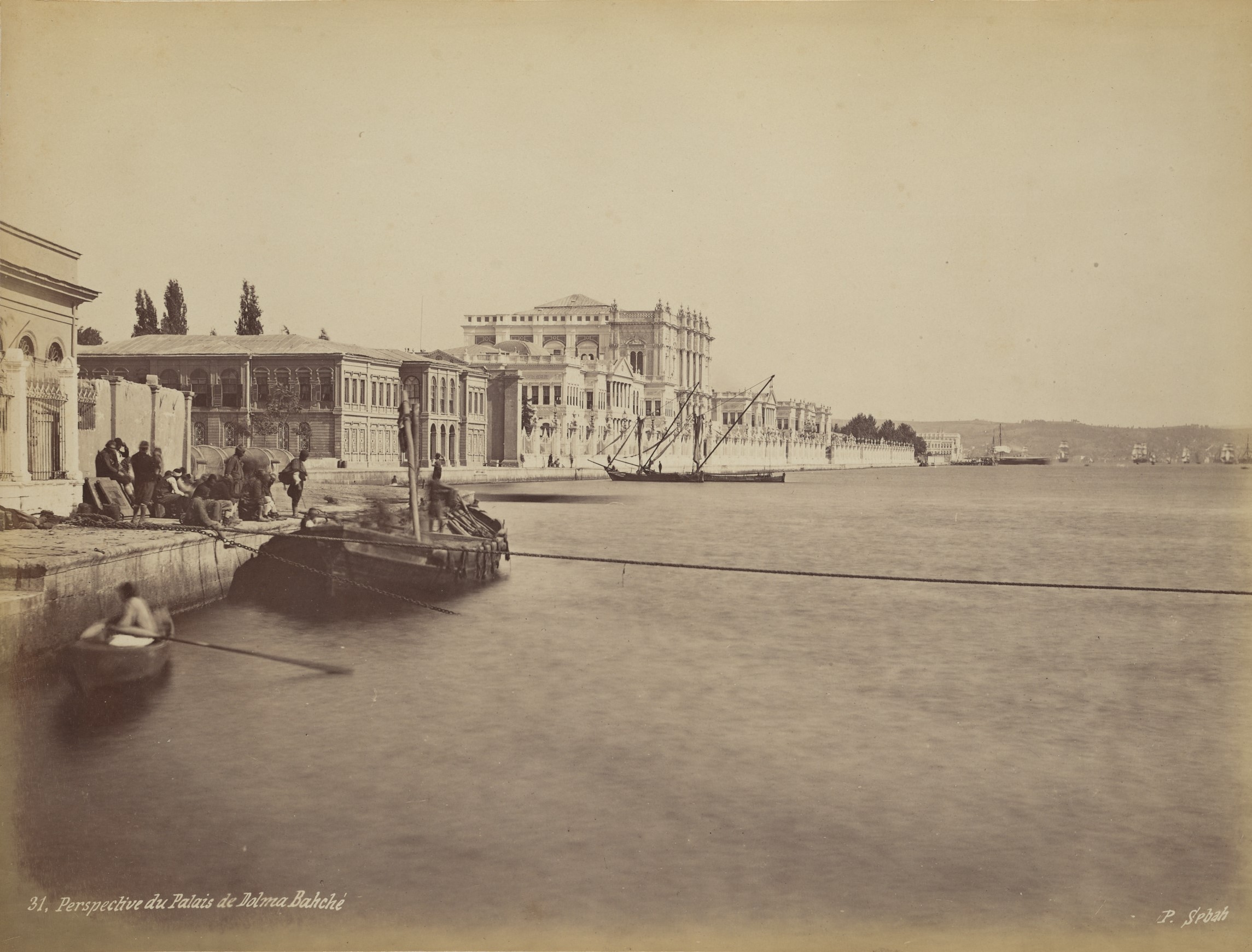 Dolmabahçe Sarayı