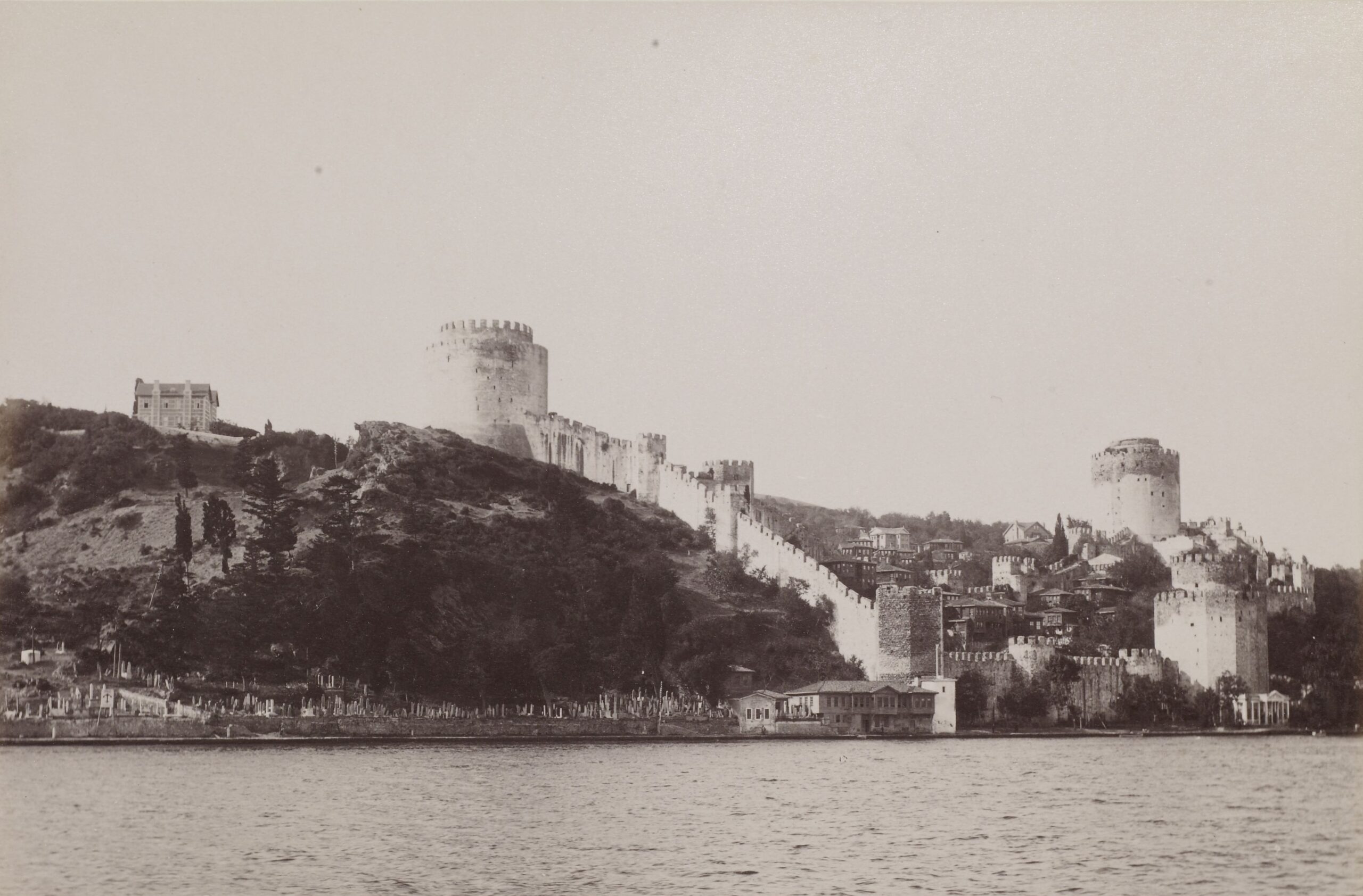 Aşiyan Mezarlığı ve Rumeli Hisarı