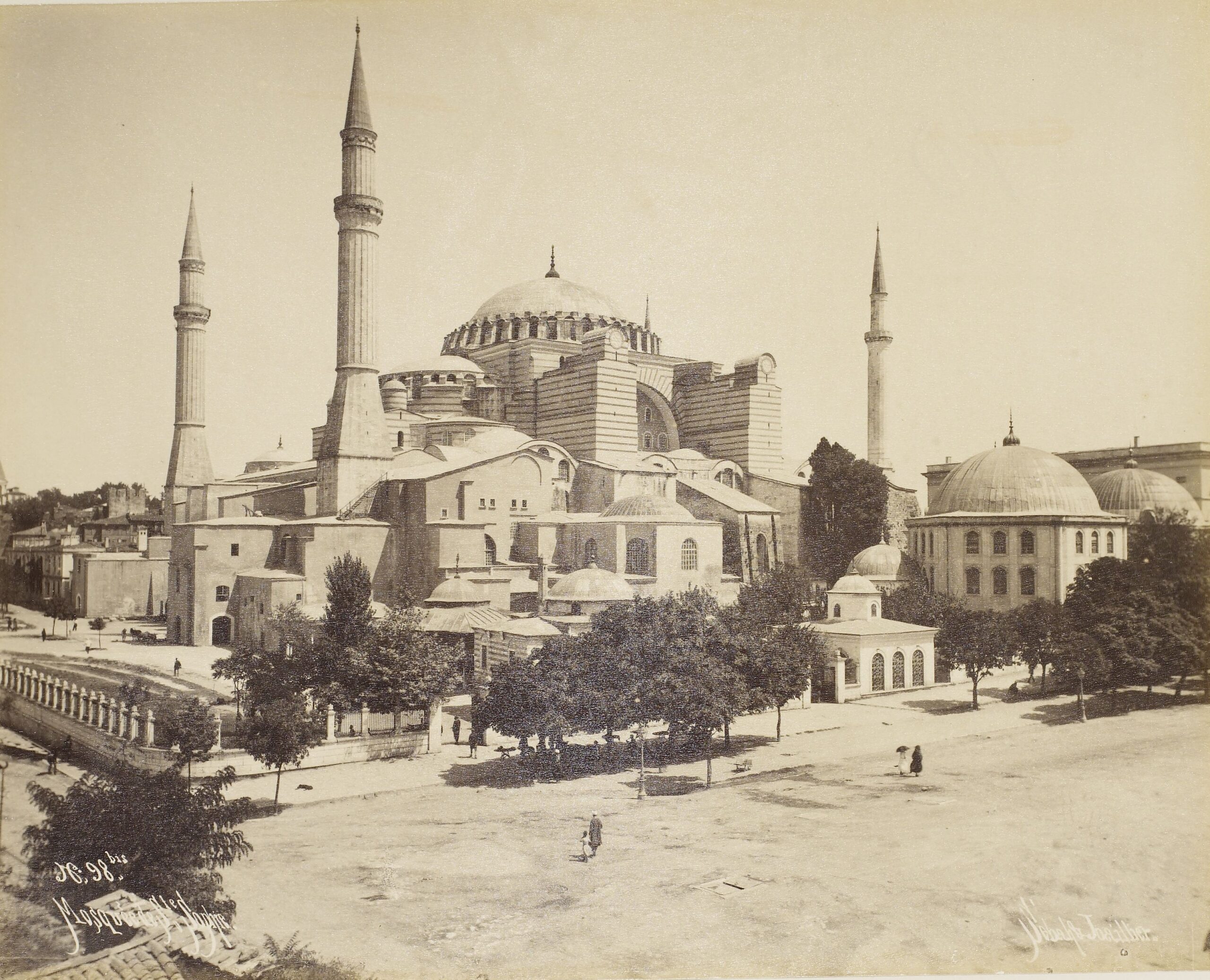 Ayasofya Meydanı