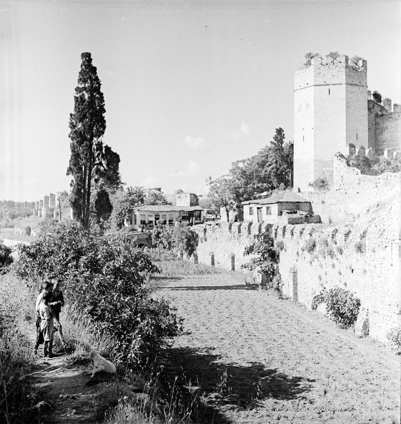 Yedikule Surları ve Bostanları