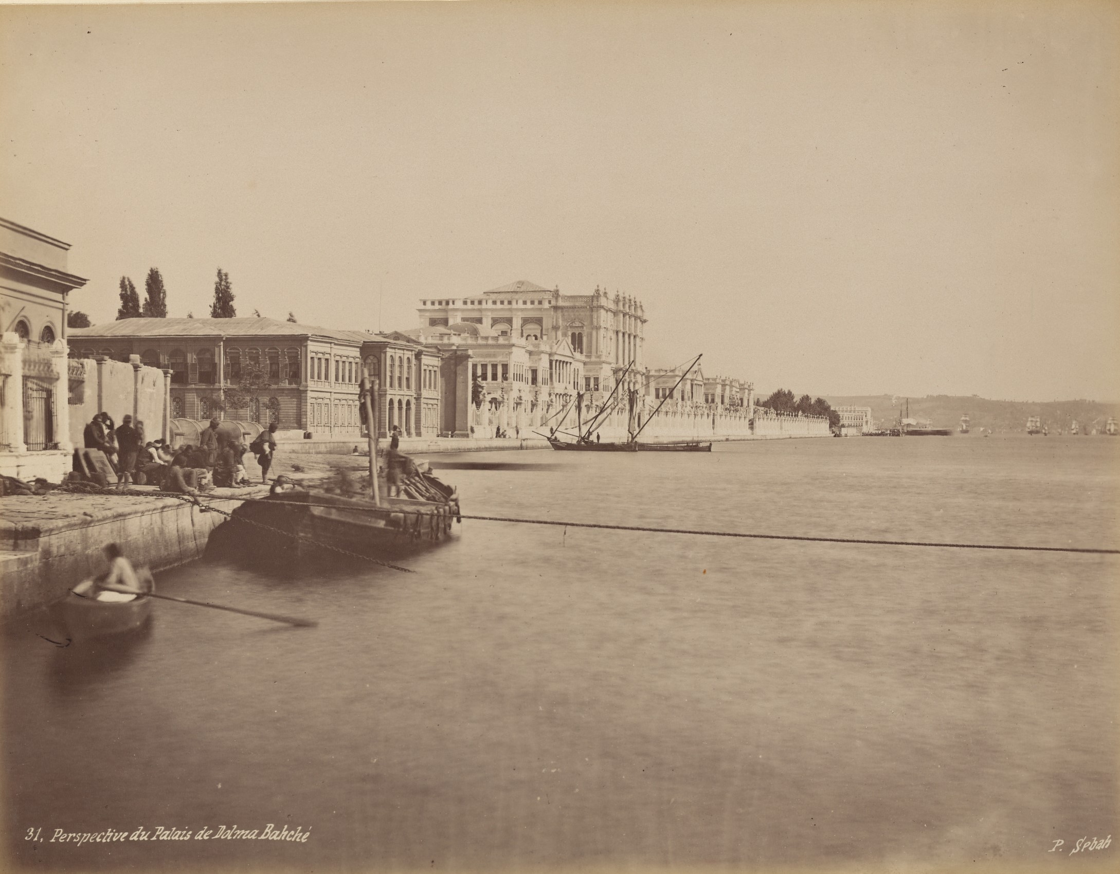 Dolmabahçe Sarayı