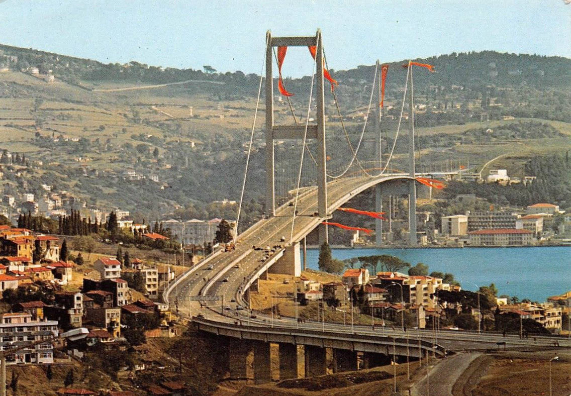 Boğaziçi Köprüsü’nin Ortaköy Yönünden Görünümü