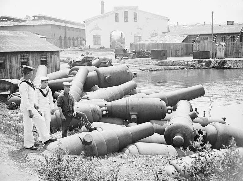 Mosque gold shipyard in the occupational years