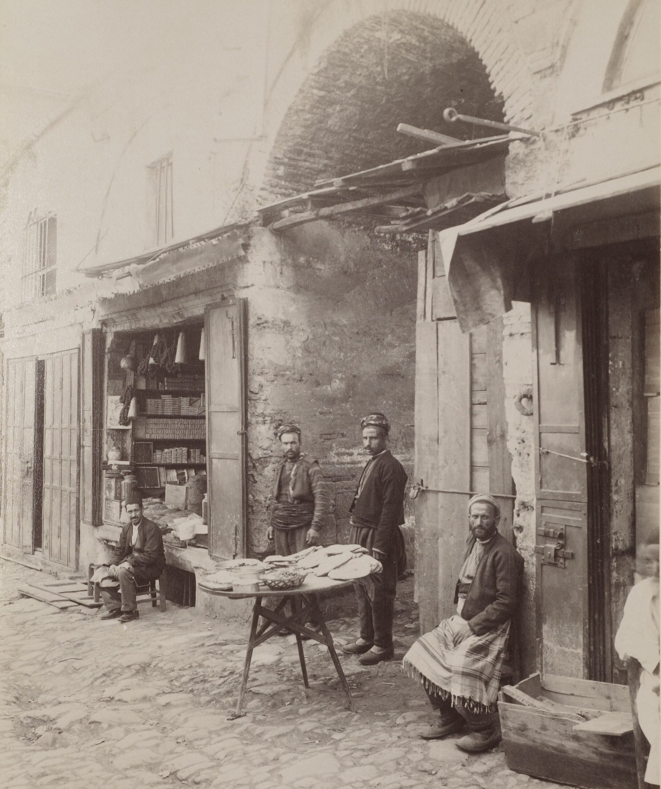 Bakkal ve Tablacı