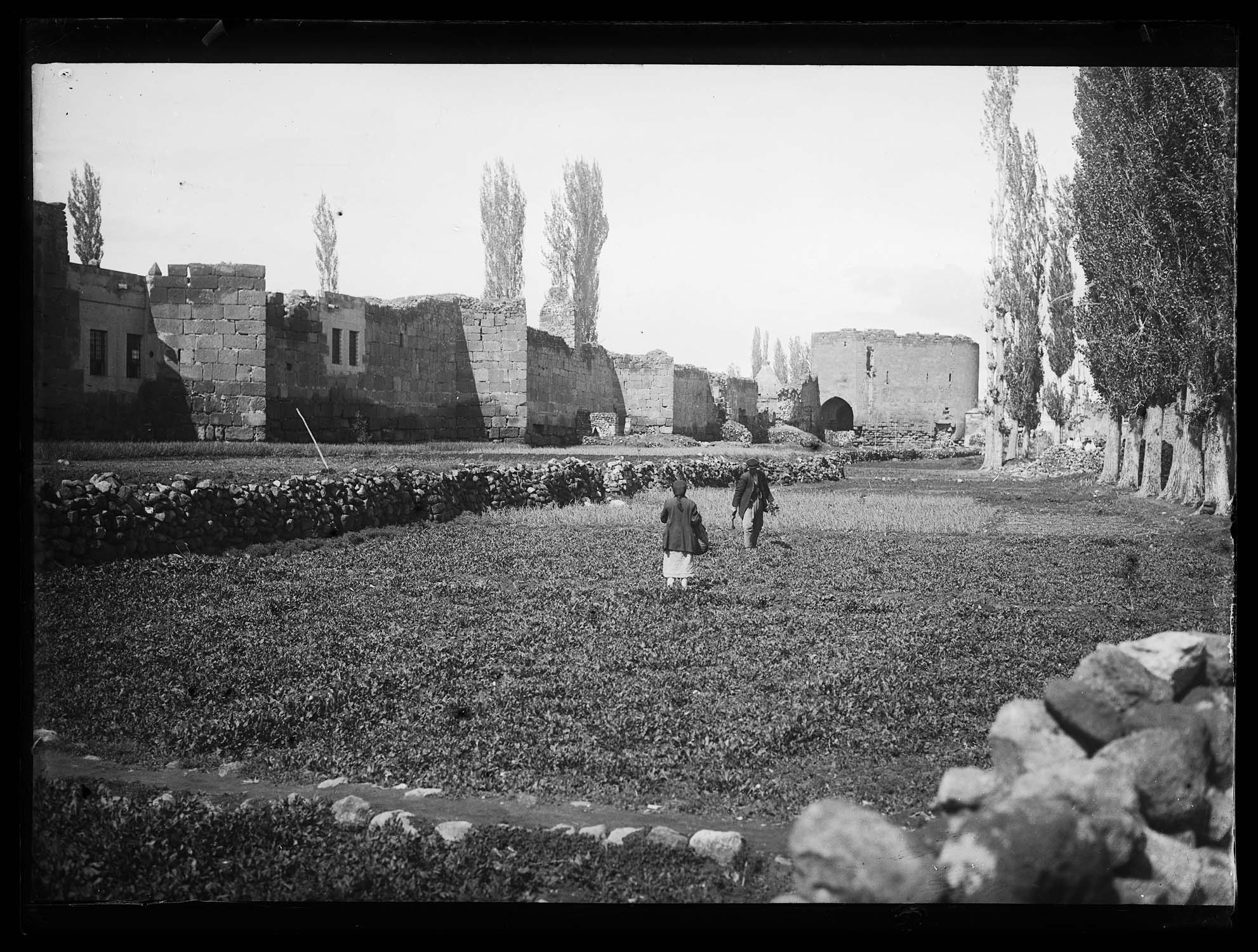 Kayseri Kalesi; Yoğun Burç’a Bakış