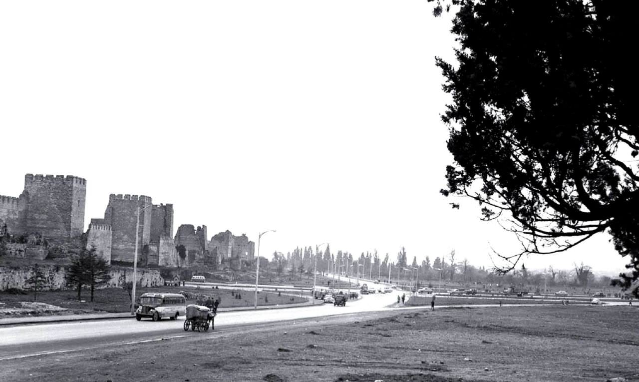 Topkapı Sur Dışı
