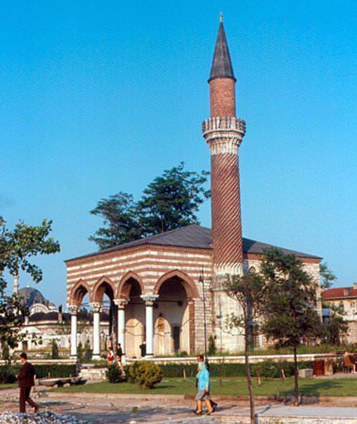 Burmalı Mescit
