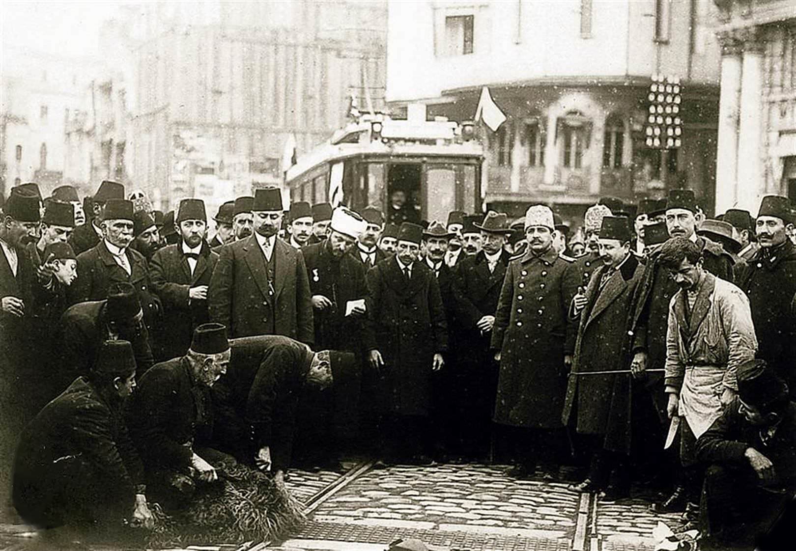 Karaköy – Eminönü Elektrikli Tramvay Hattı Açılışı