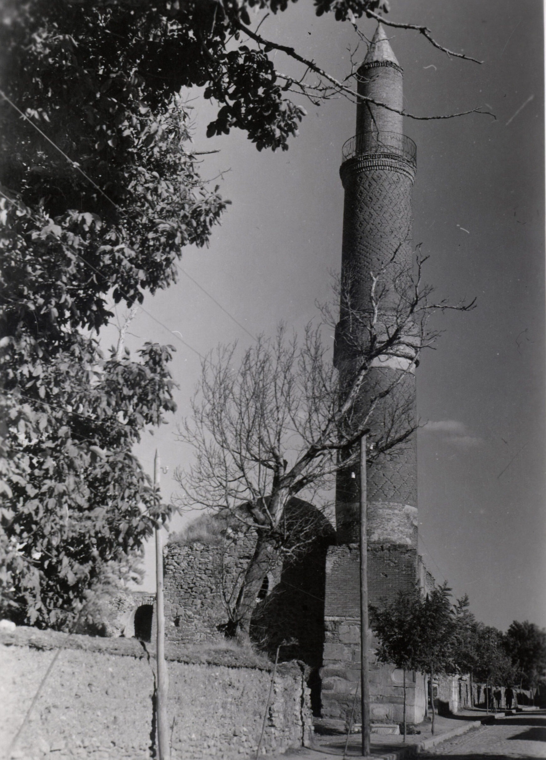 Akşehir Taş Medrese Minaresi