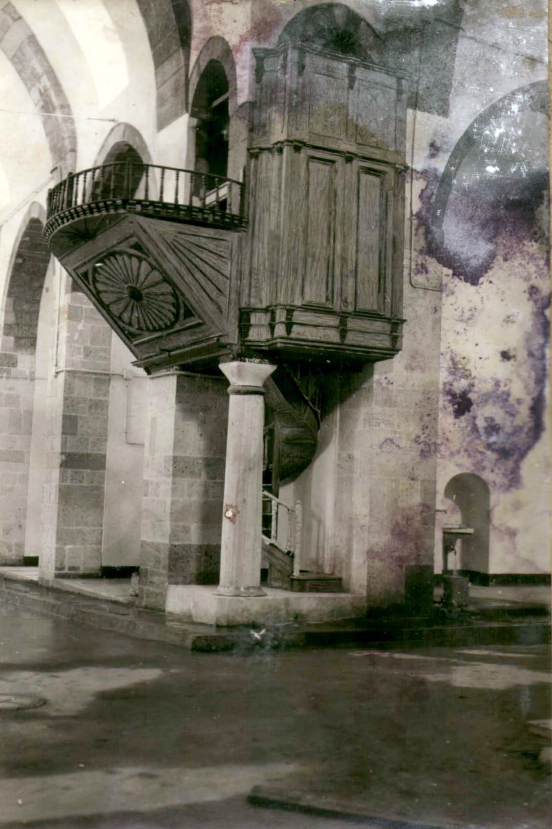 Mısır Çarşısı Ahşap Ezan Köşkü