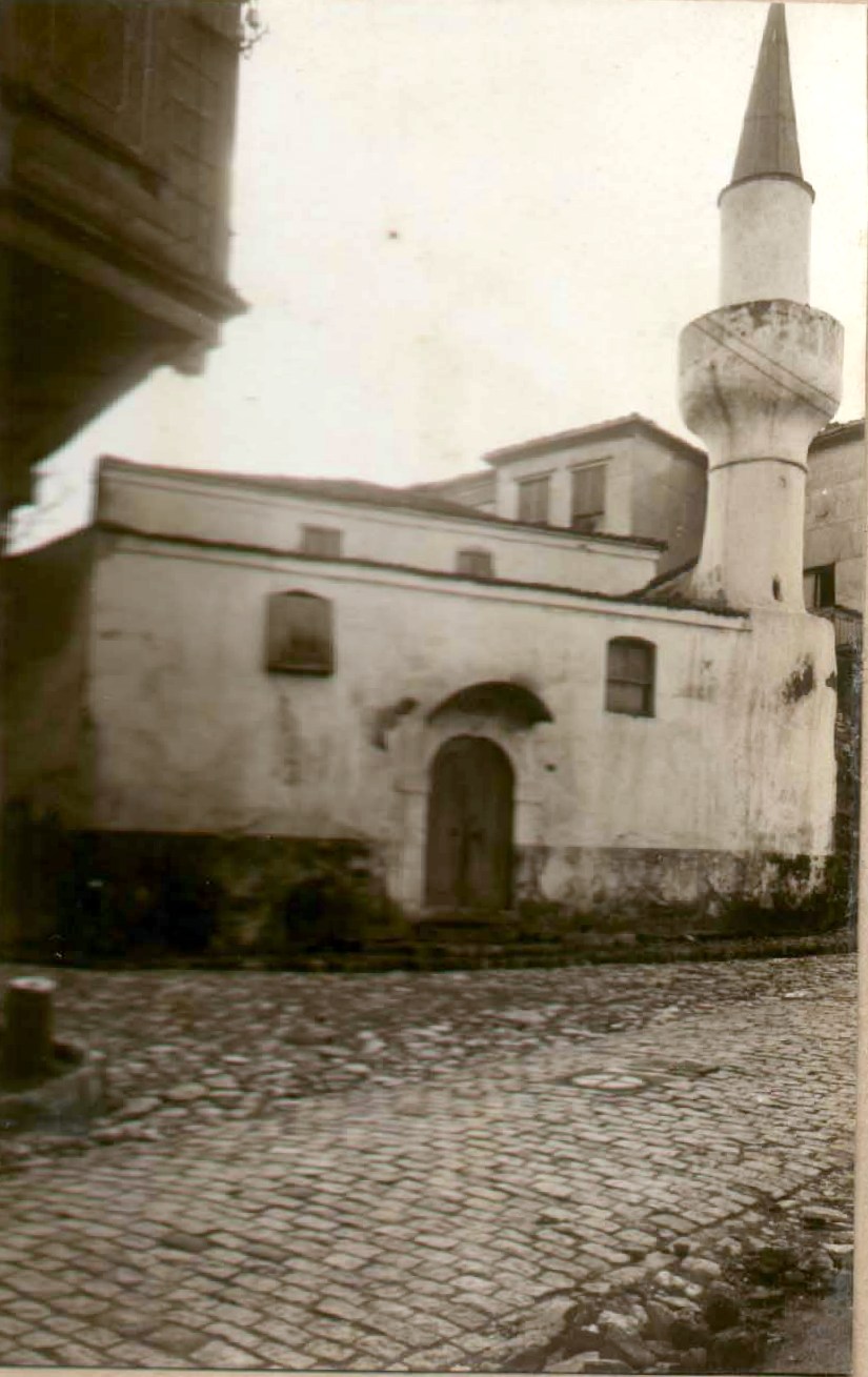 Sarı Beyazıt Camii