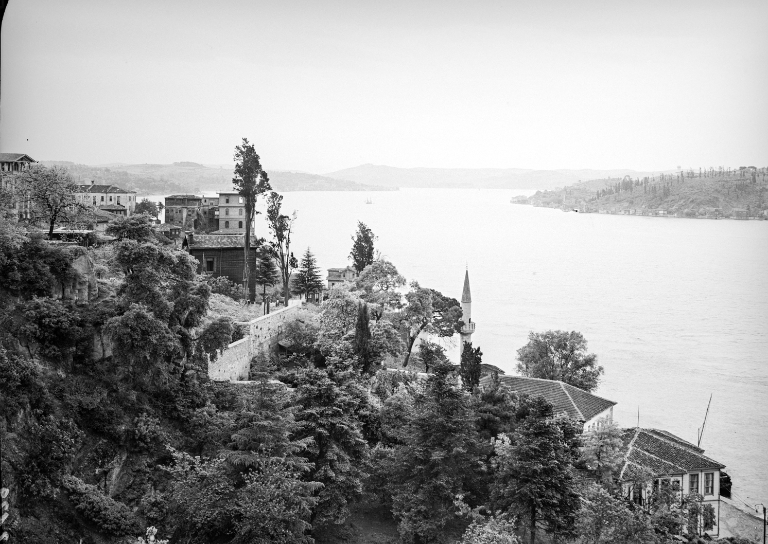 Rumeli Hisarı Üstünden Rumelihisarı ve Boğaziçi