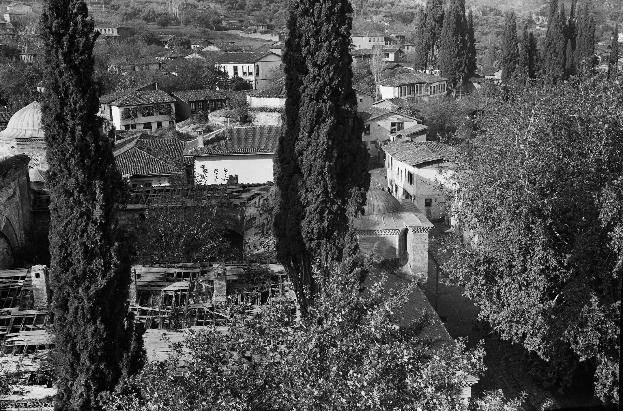 Minareden Muradiye Medresesi ve Çevresi