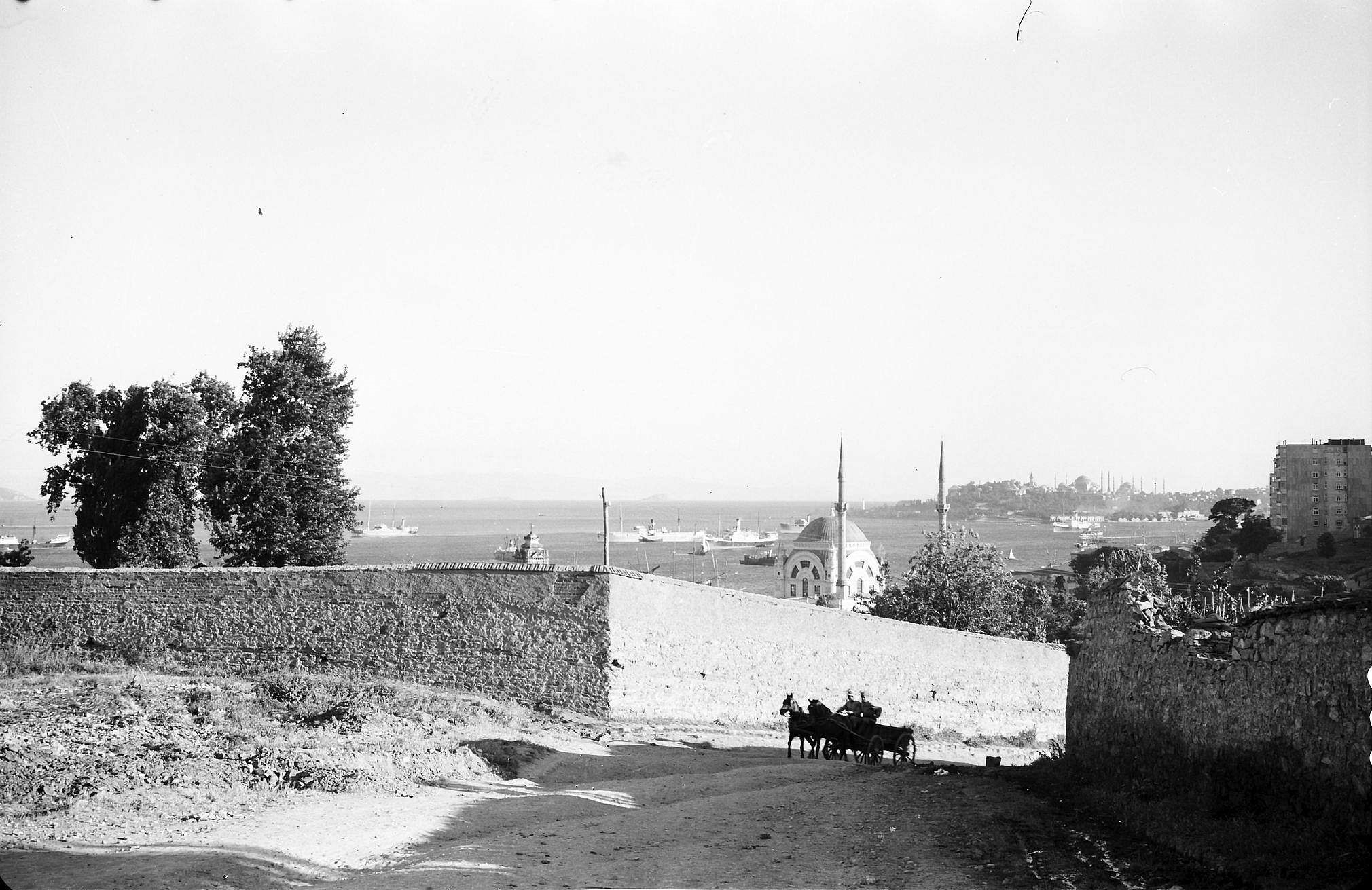 Dolmabahçe Camii