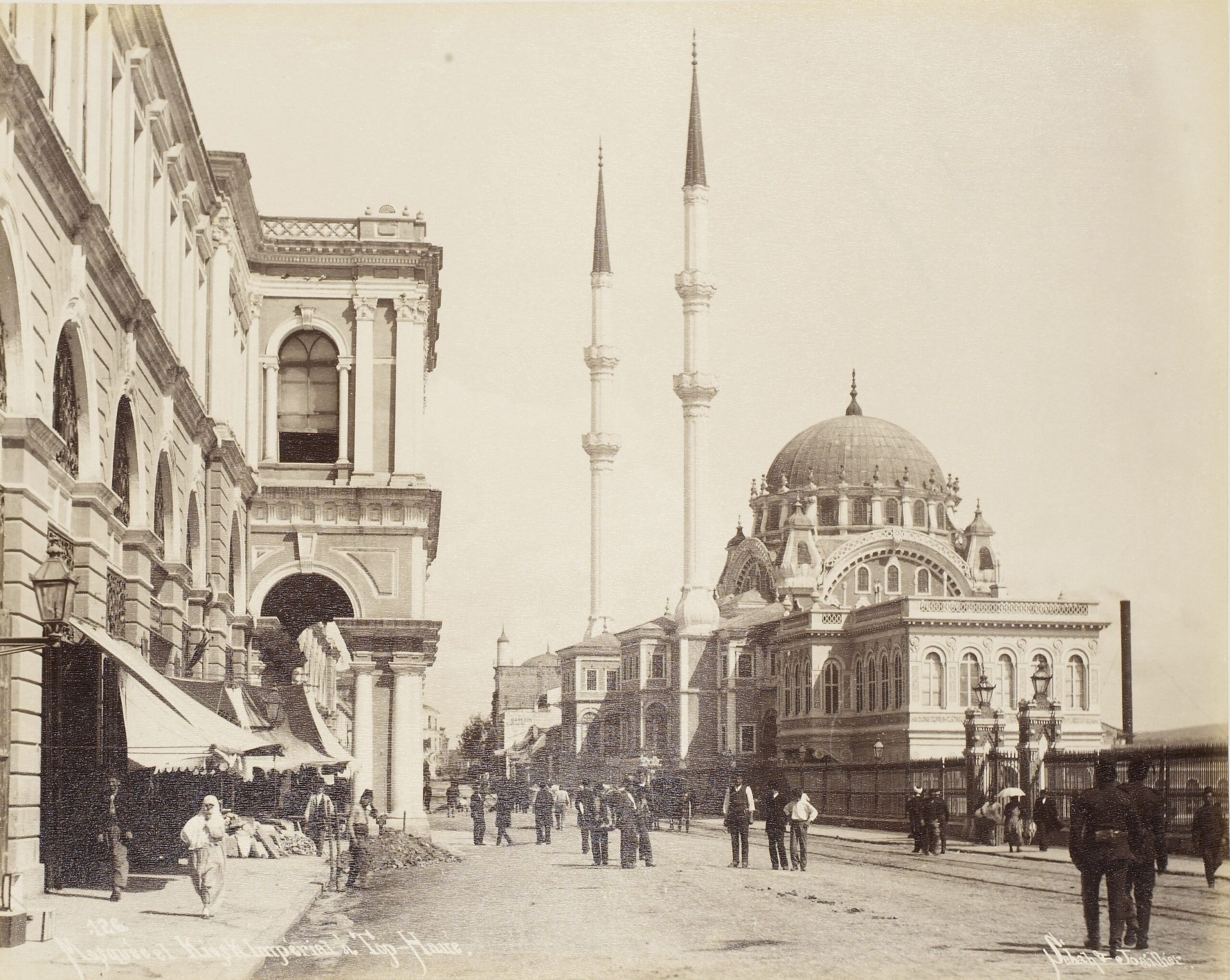 Nusretiye Camii ve Tophane Kasrı