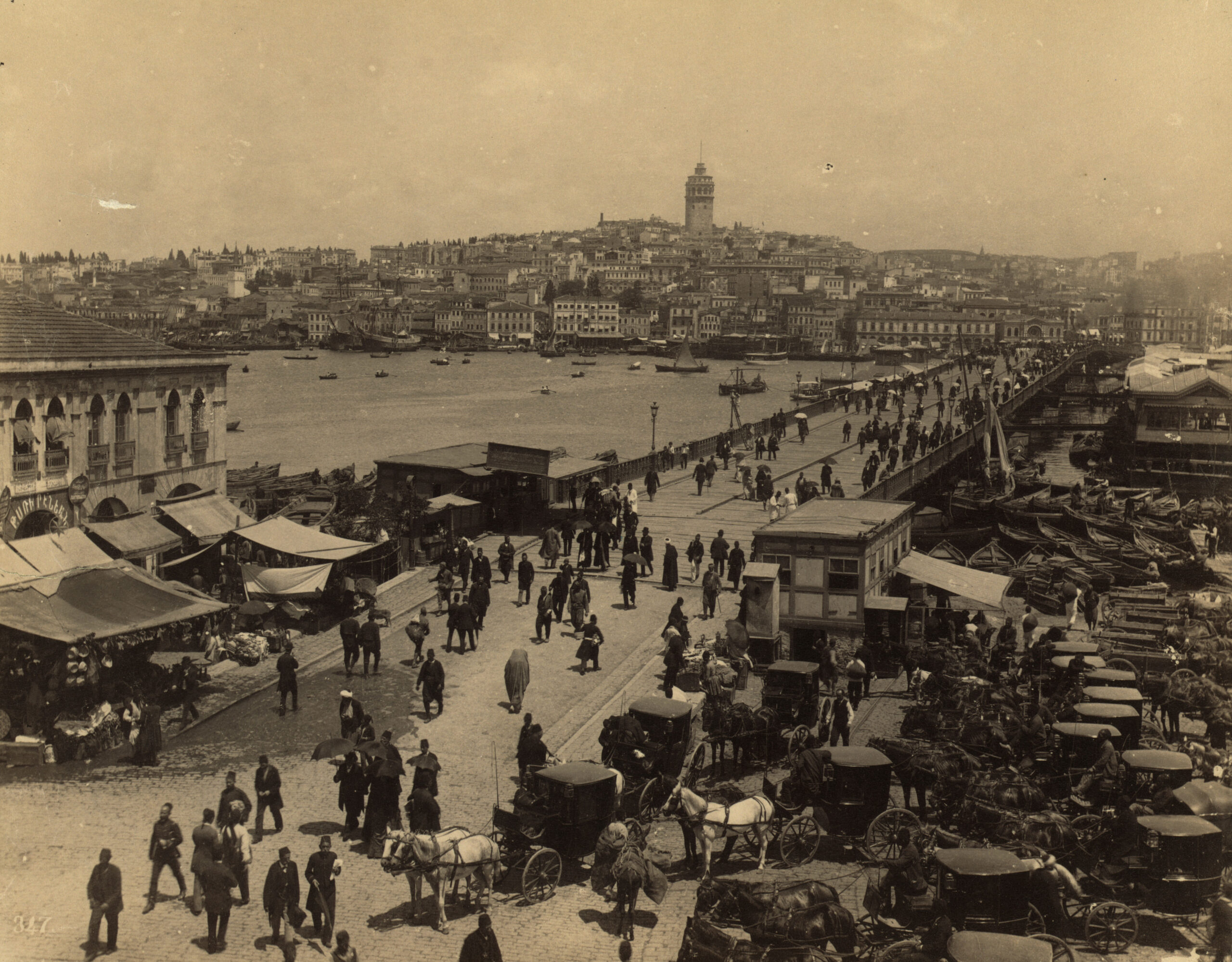 Yeni Cami Önünden Galata Köprüsü
