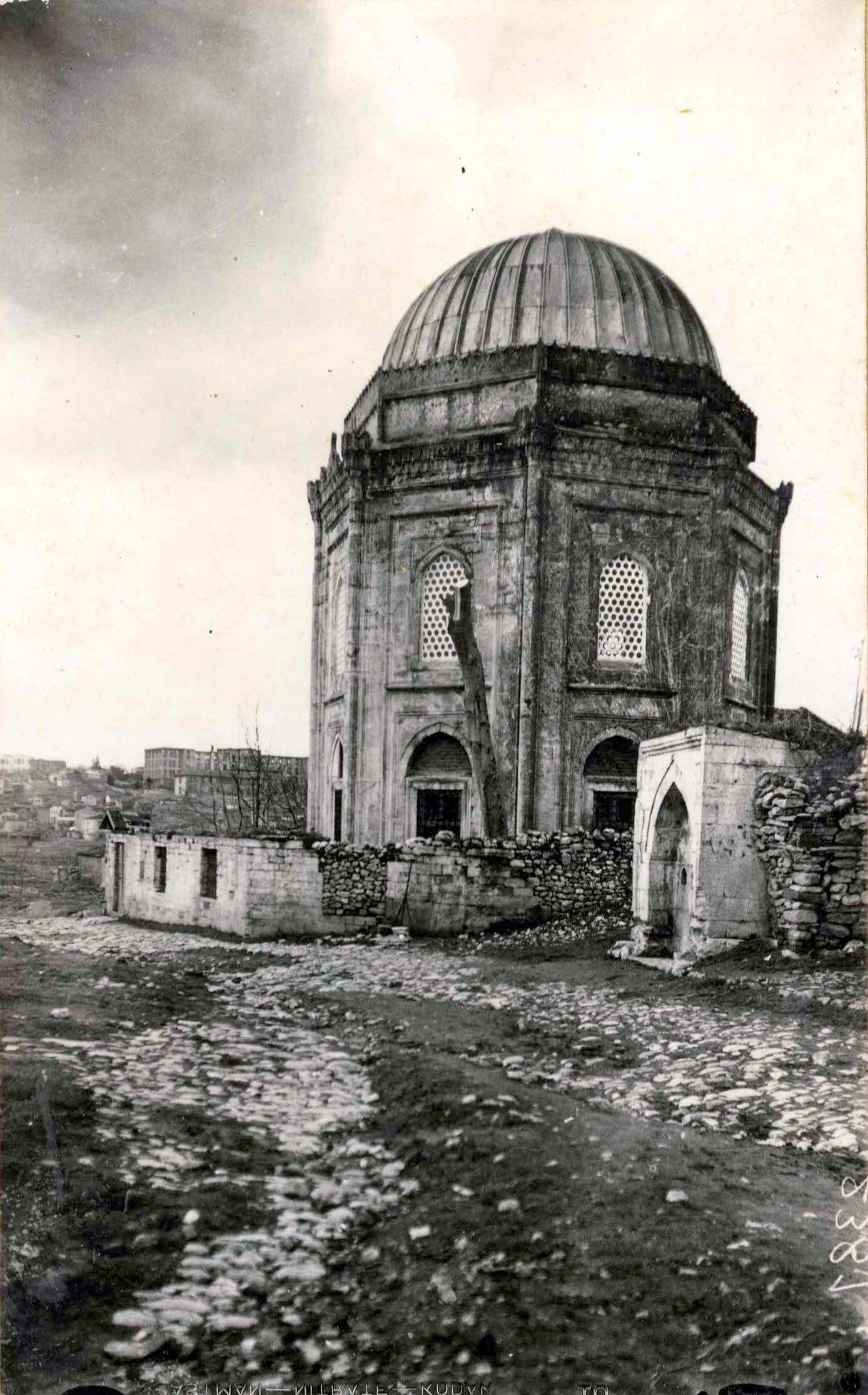 Hüsrev Paşa Türbesi