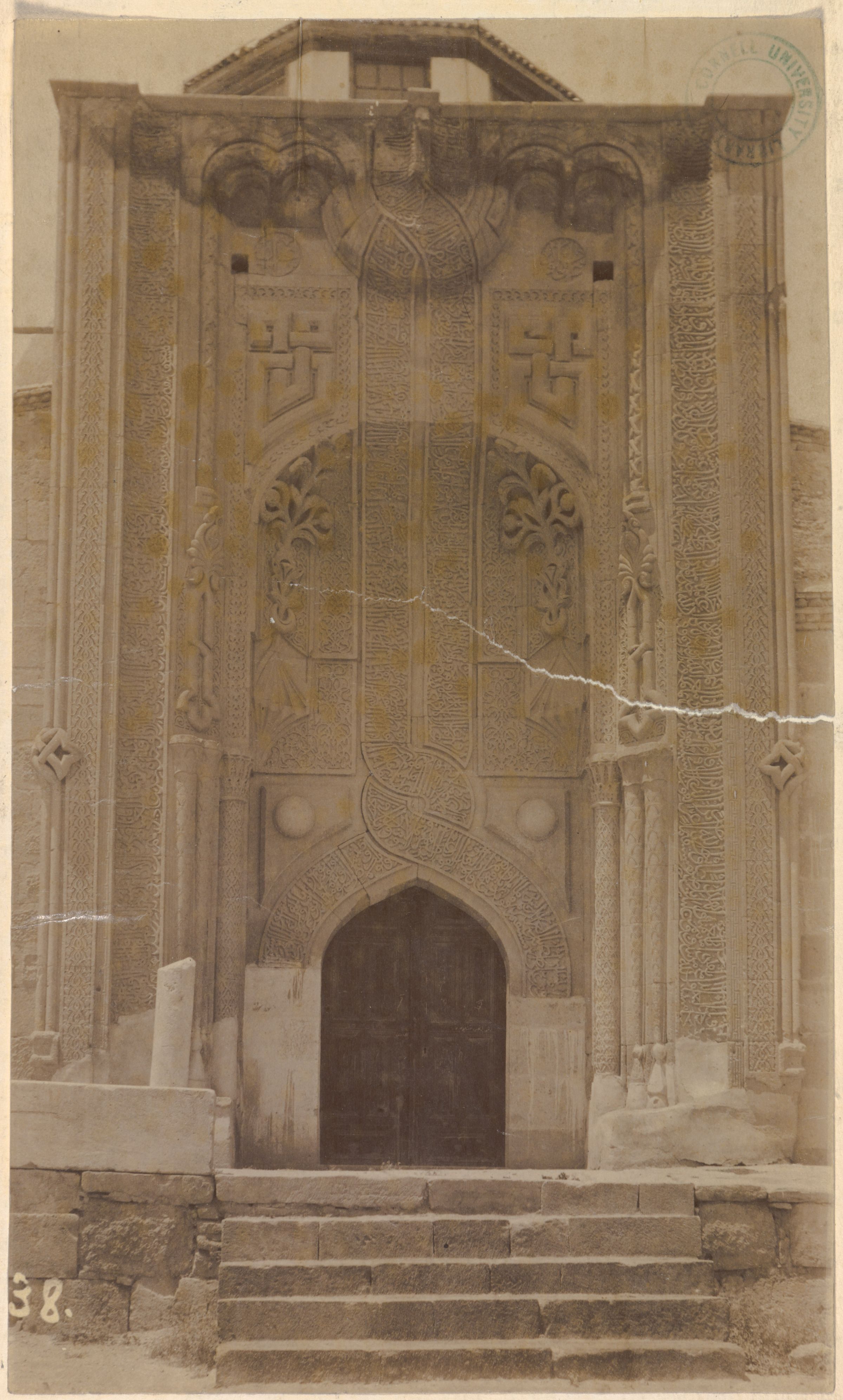 İnce Minareli Medrese Taçkapısı
