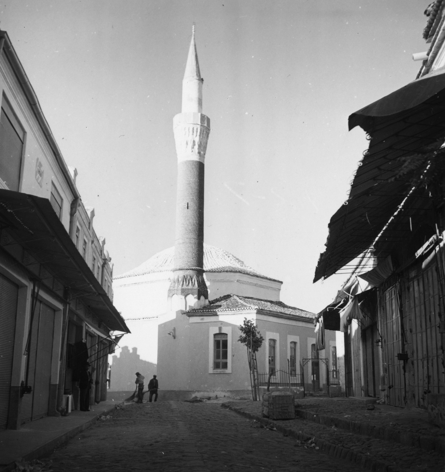 Hacı Hekim Camii ve Minaresinin Görünümü