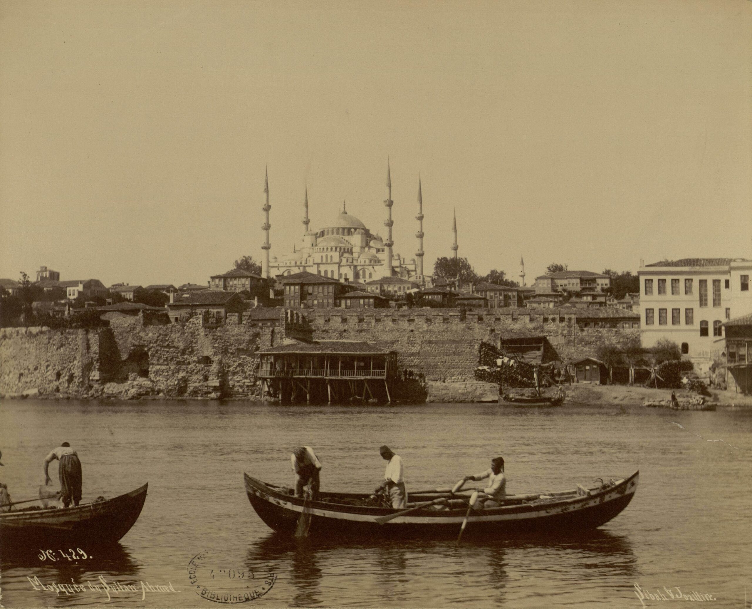 Sultan Ahmet Camii ve Marmara Surları